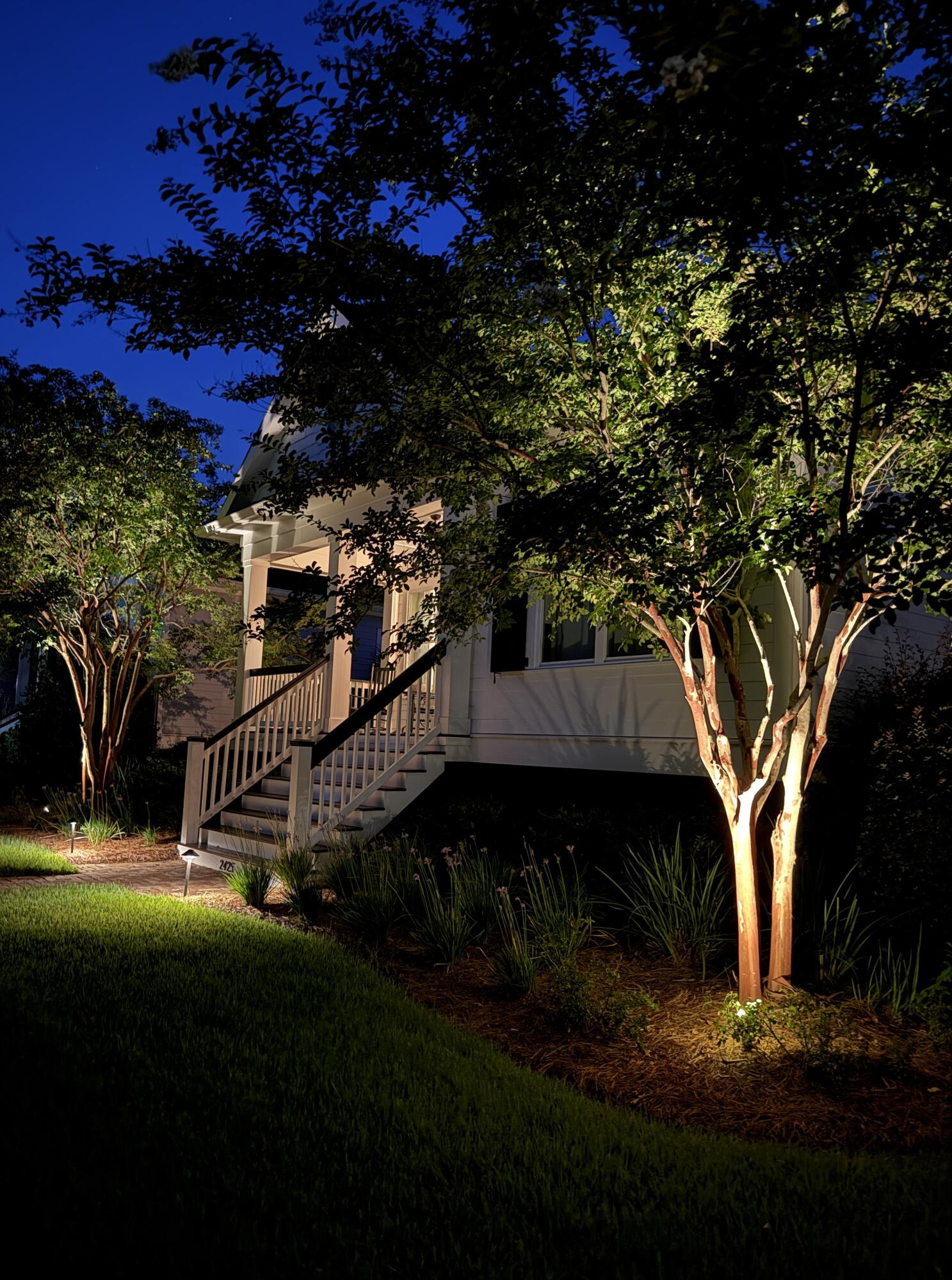 2425 Louisville Street