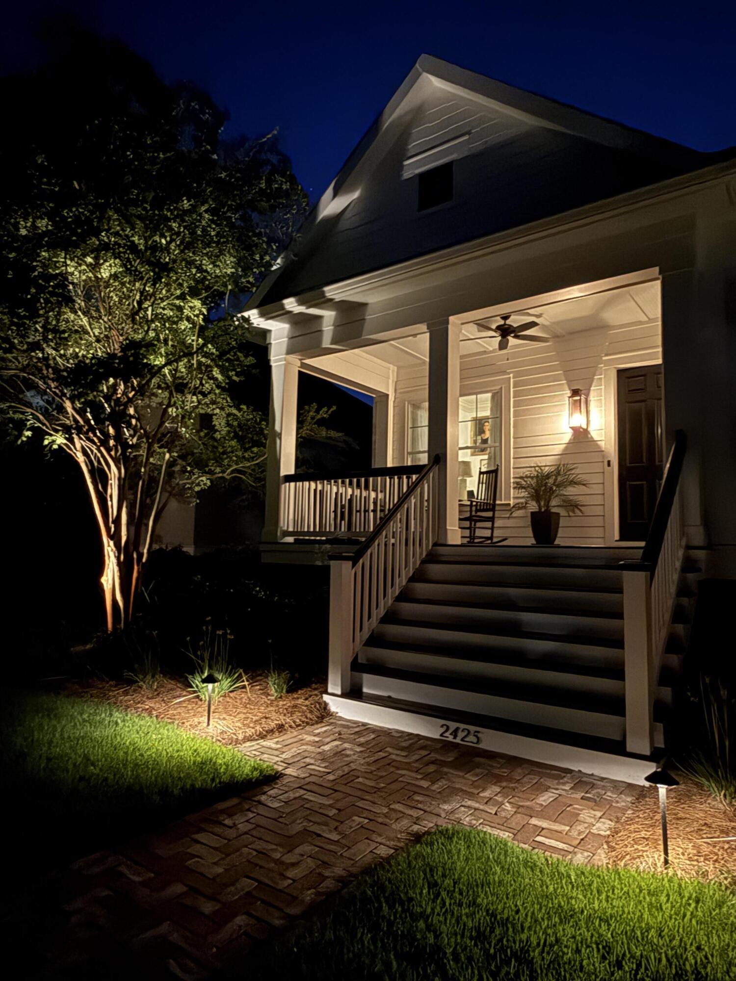 2425 Louisville Street