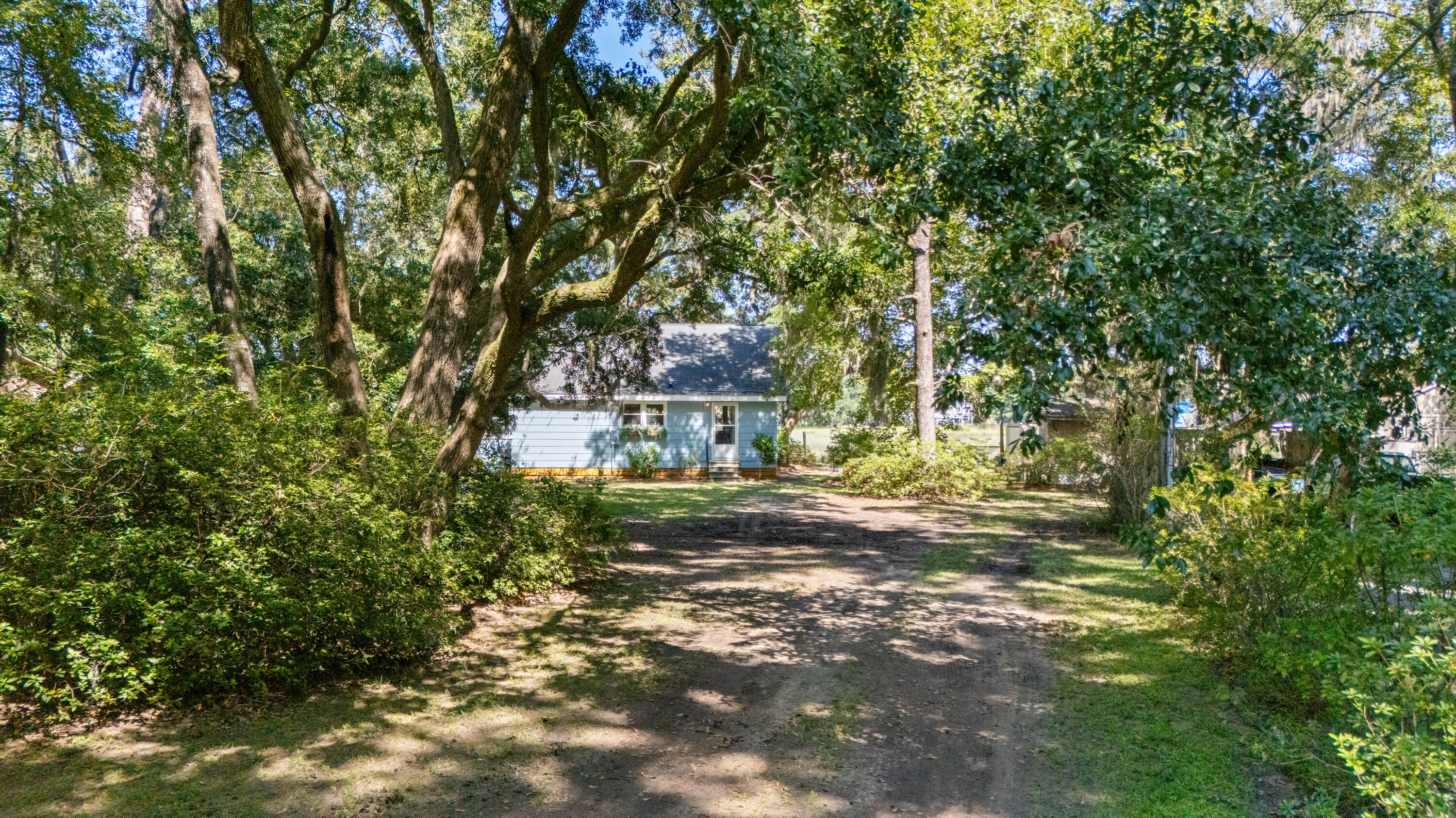 7299 Commodore Road