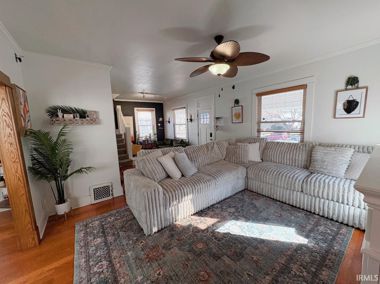 318 N Cornell Circle