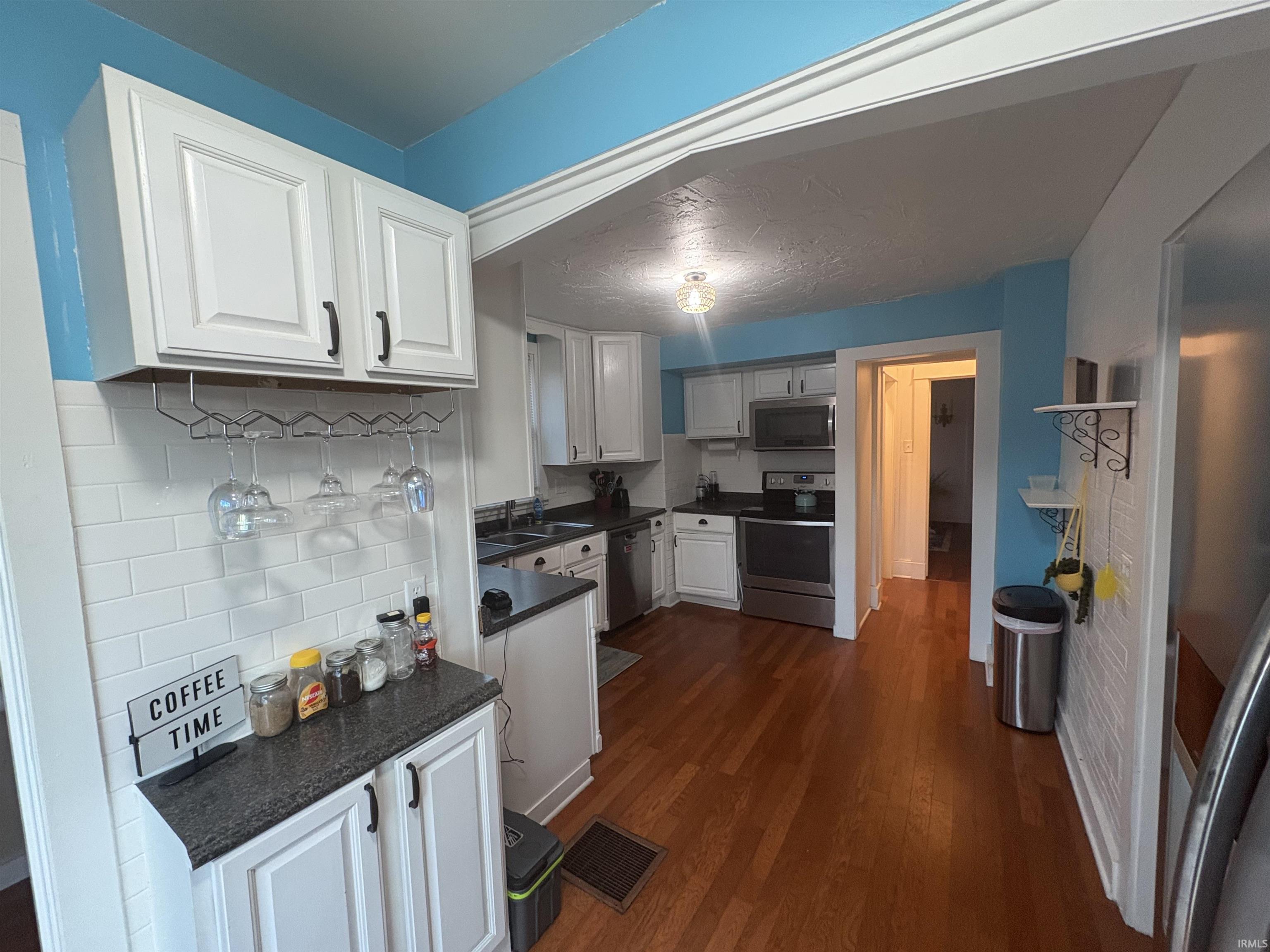 318 N Cornell Circle