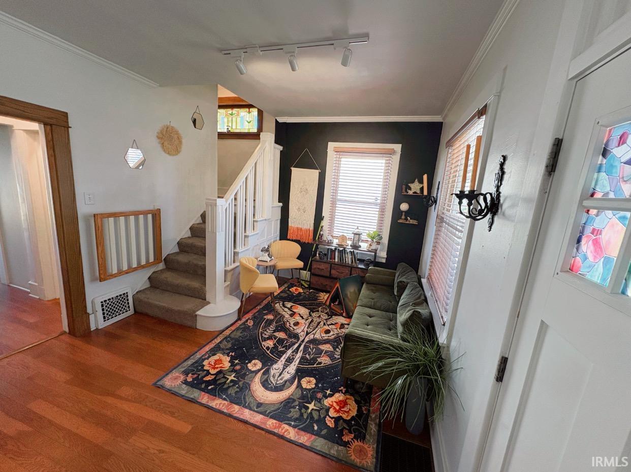 318 N Cornell Circle