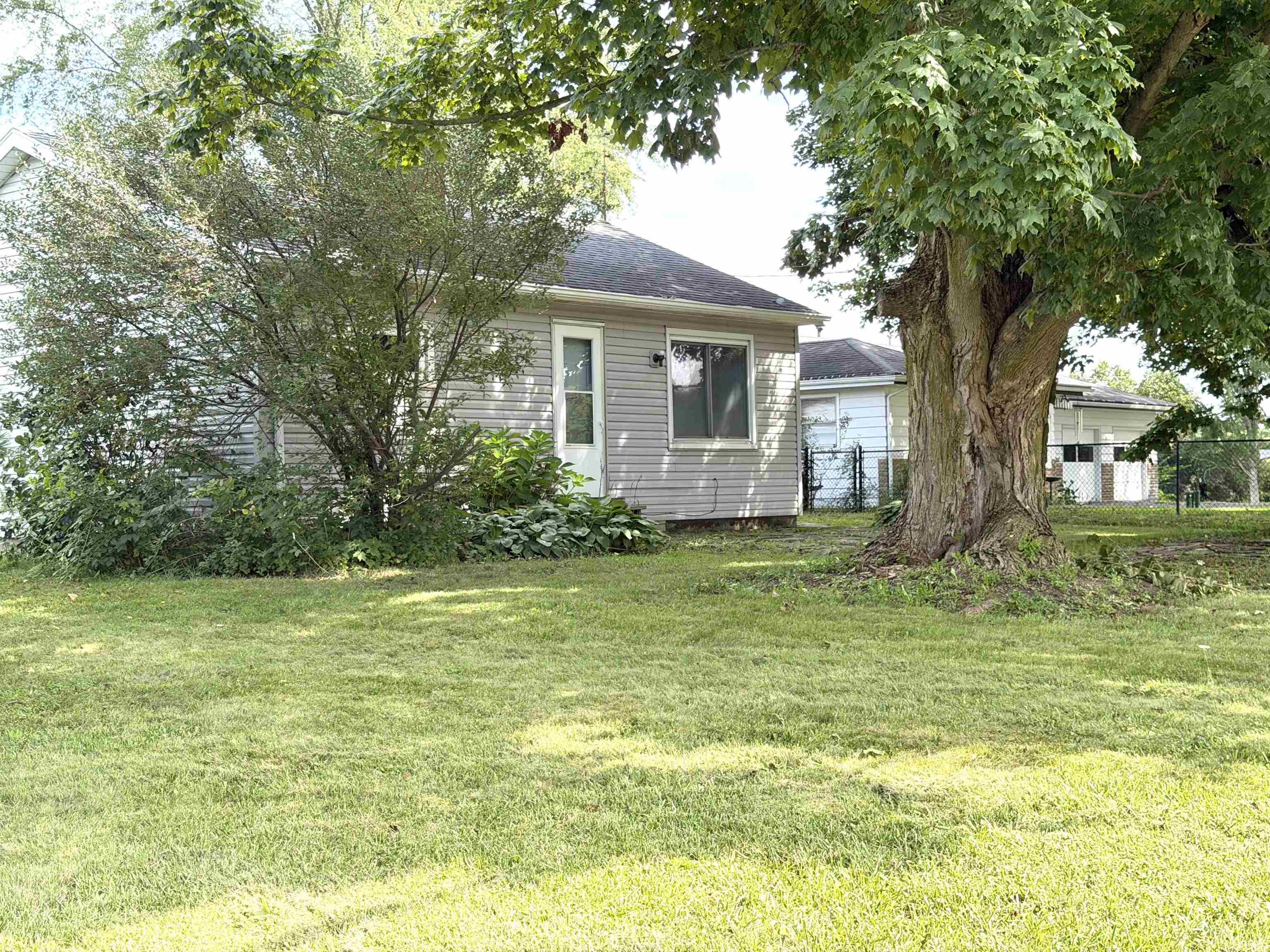 1460 N State Rd 5 Road