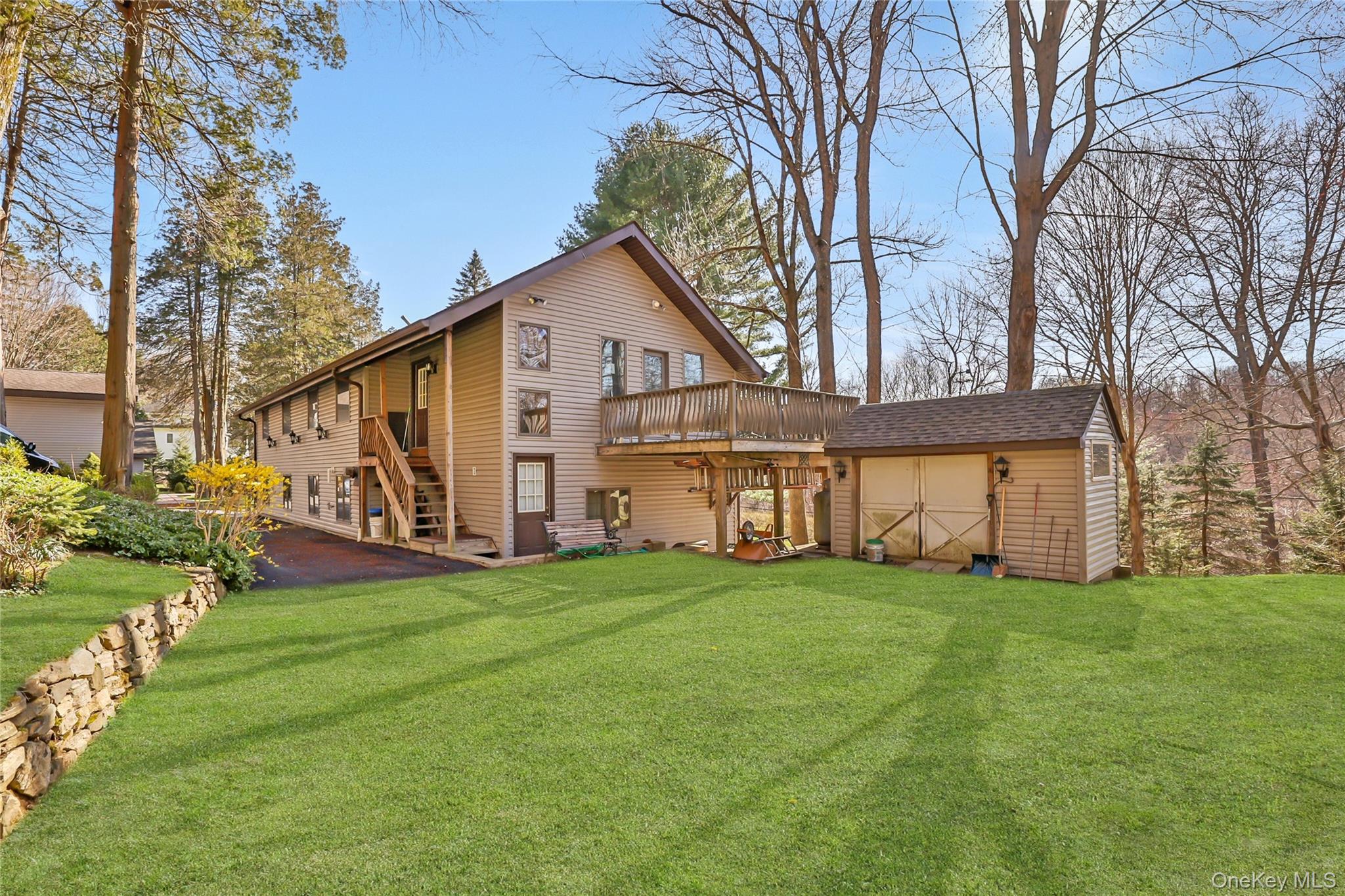 16 Faraway Road Unit: A