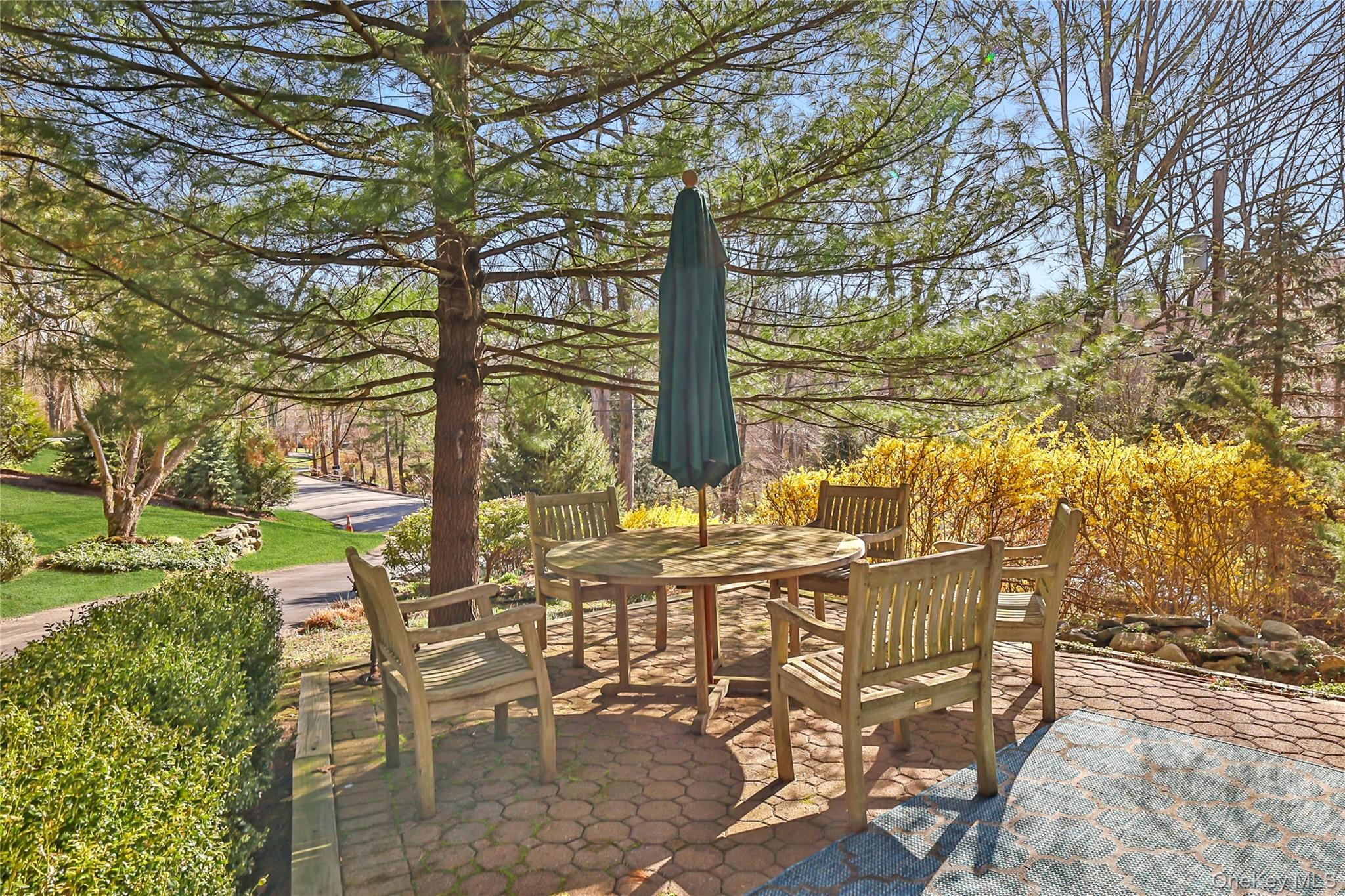 16 Faraway Road Unit: A