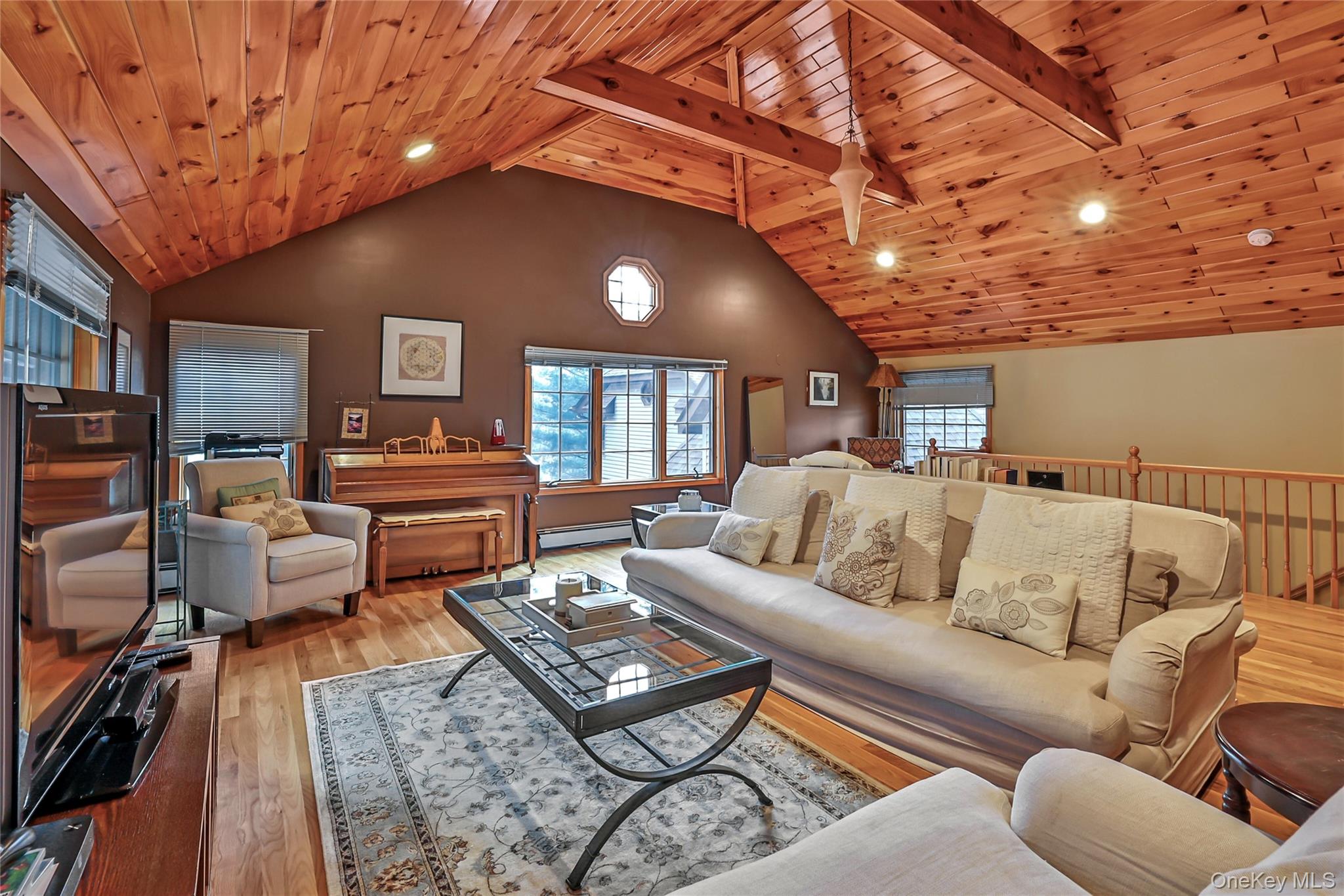 16 Faraway Road Unit: A