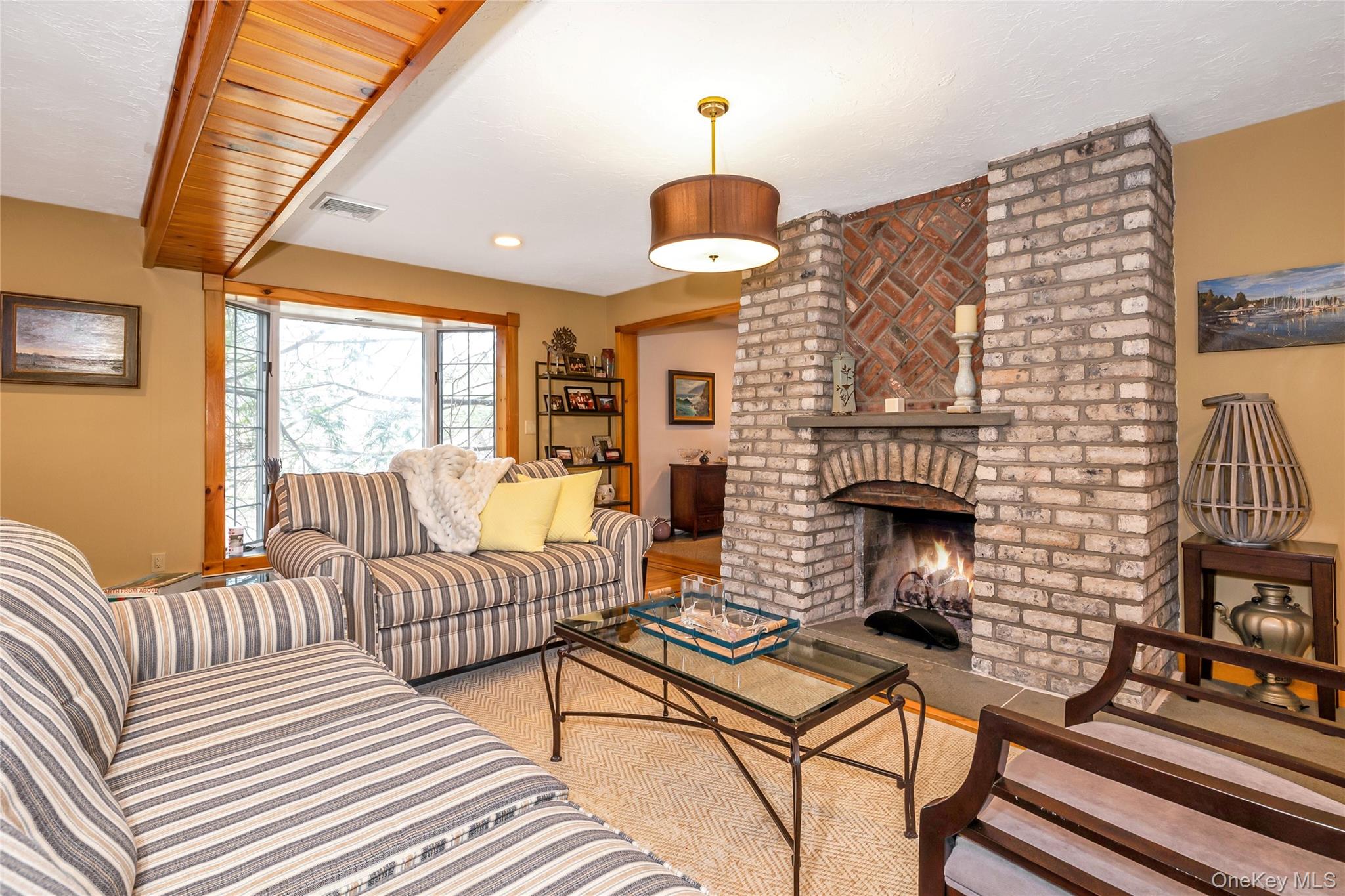 16 Faraway Road Unit: A