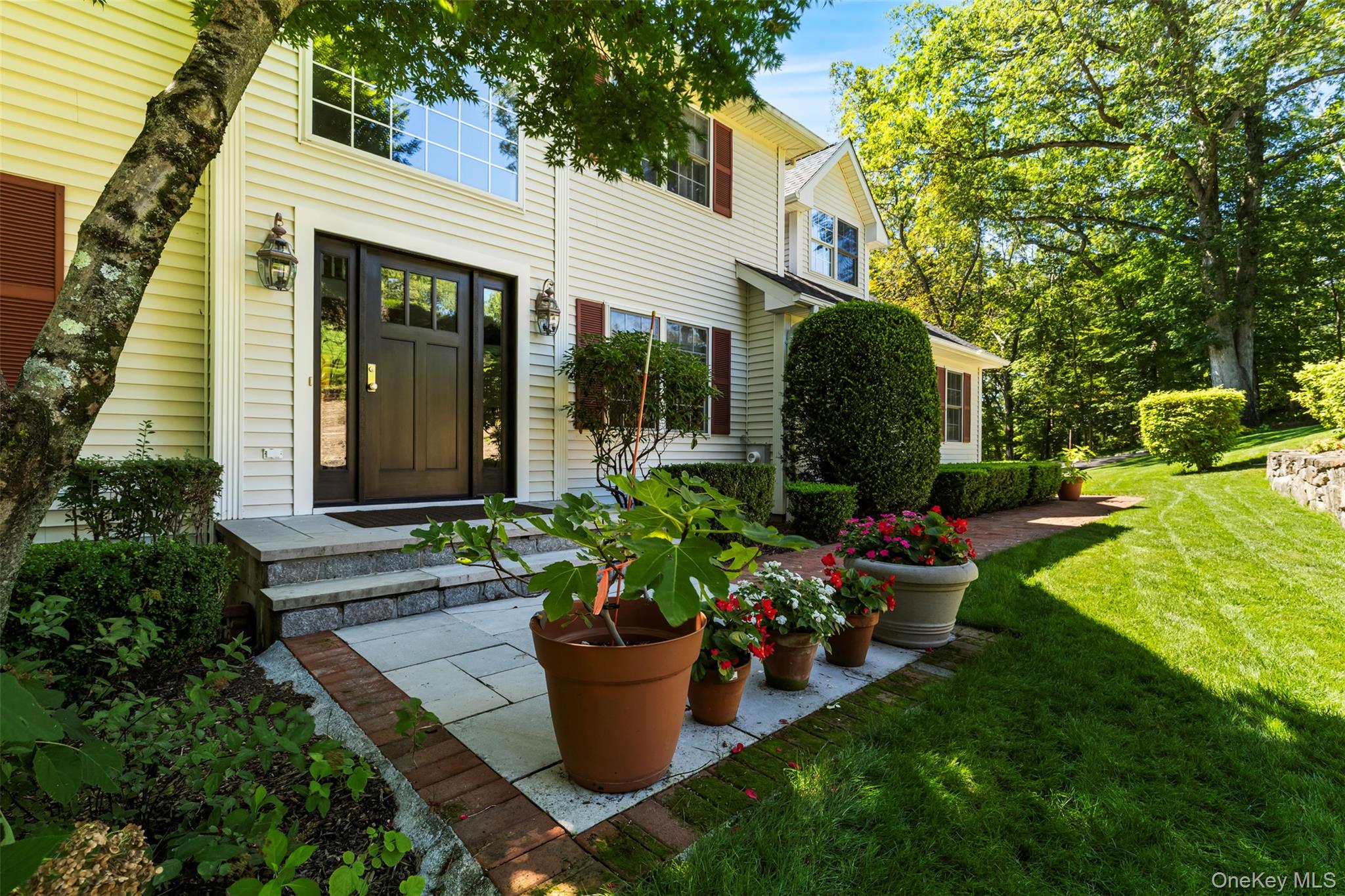 17 Ruby Lane