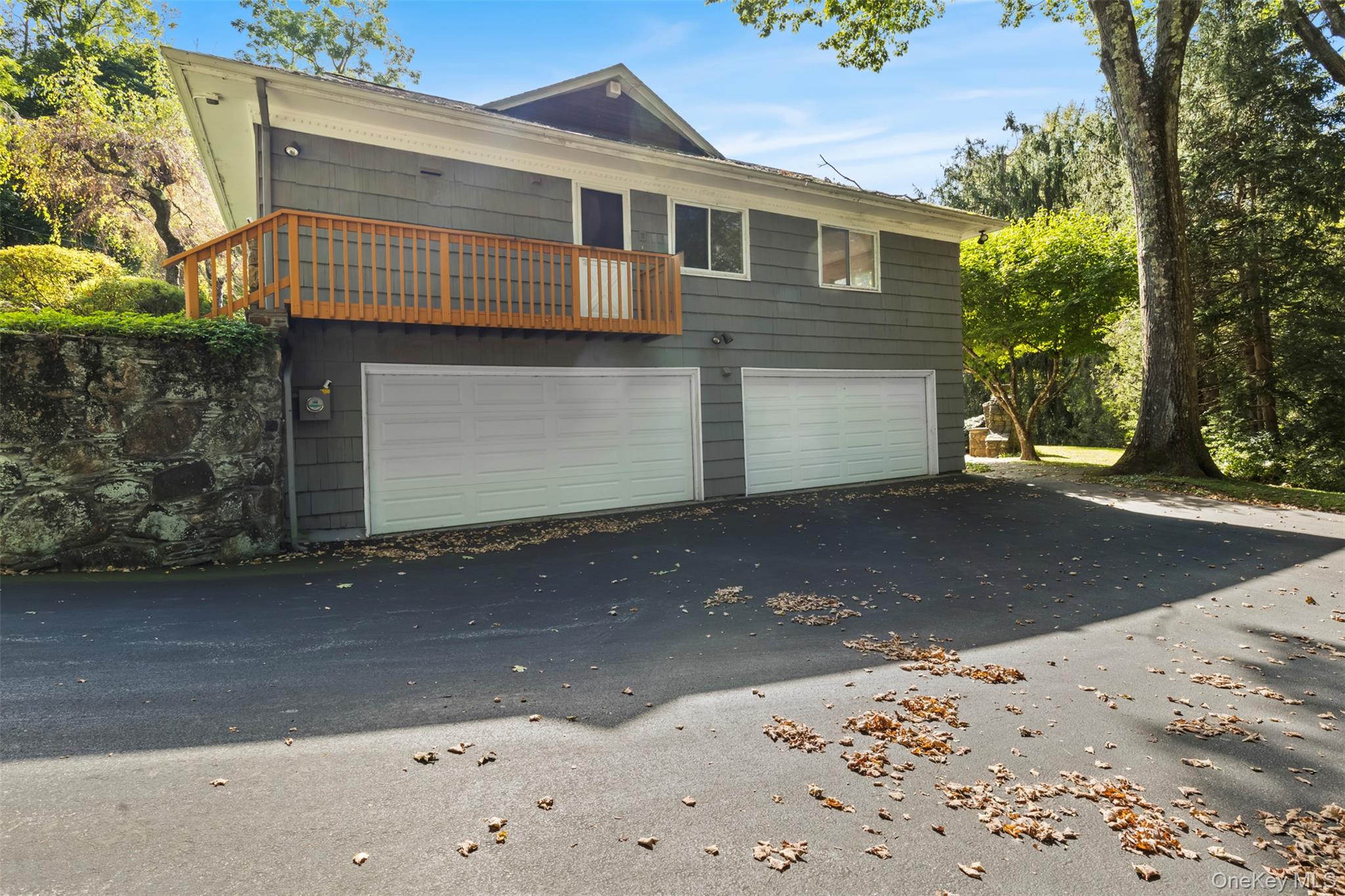 3 Troy Lane