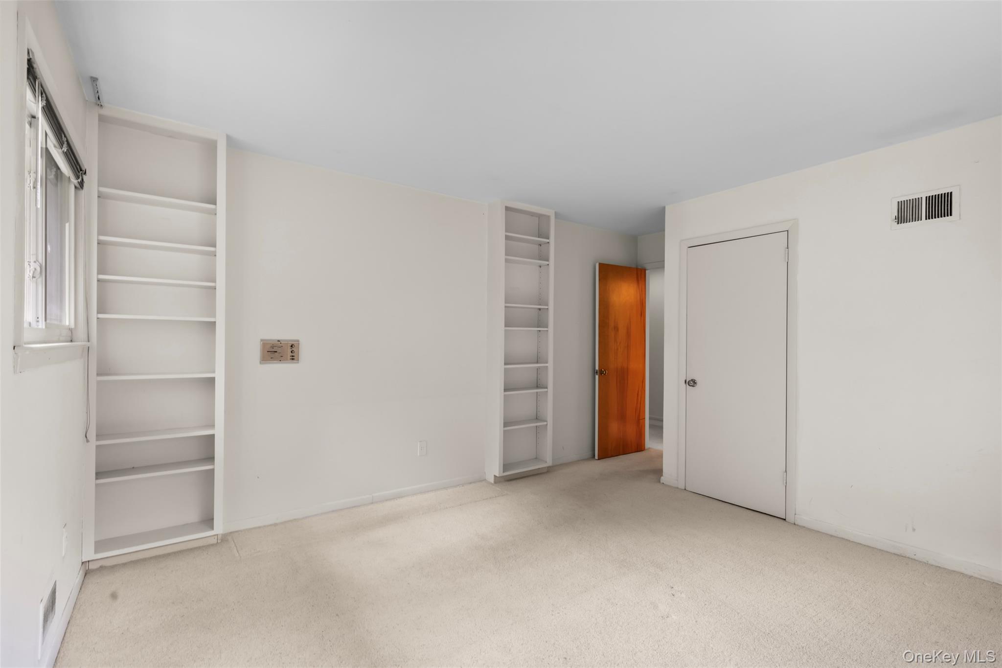 3 Troy Lane