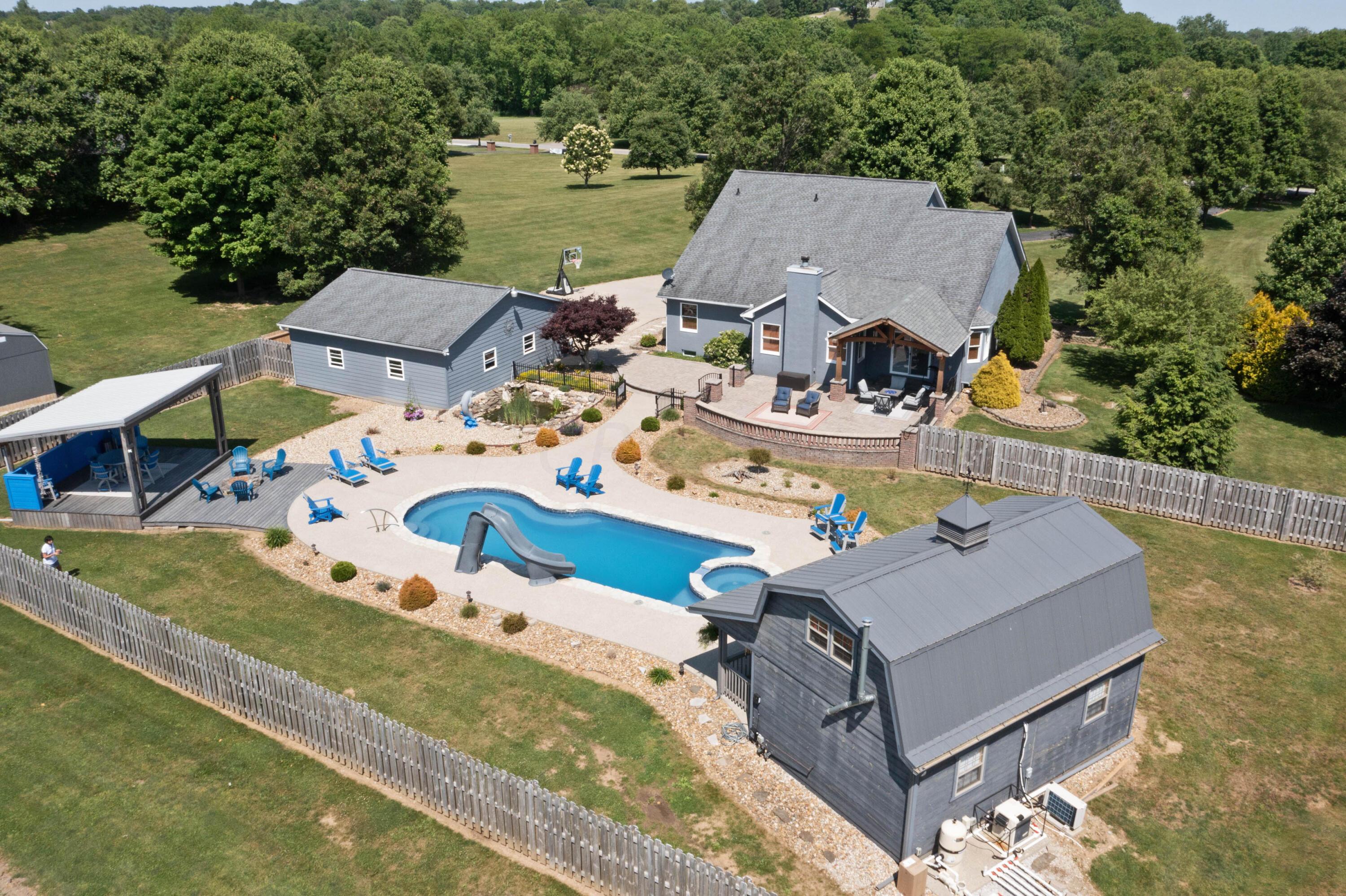 25 Waters Edge Drive