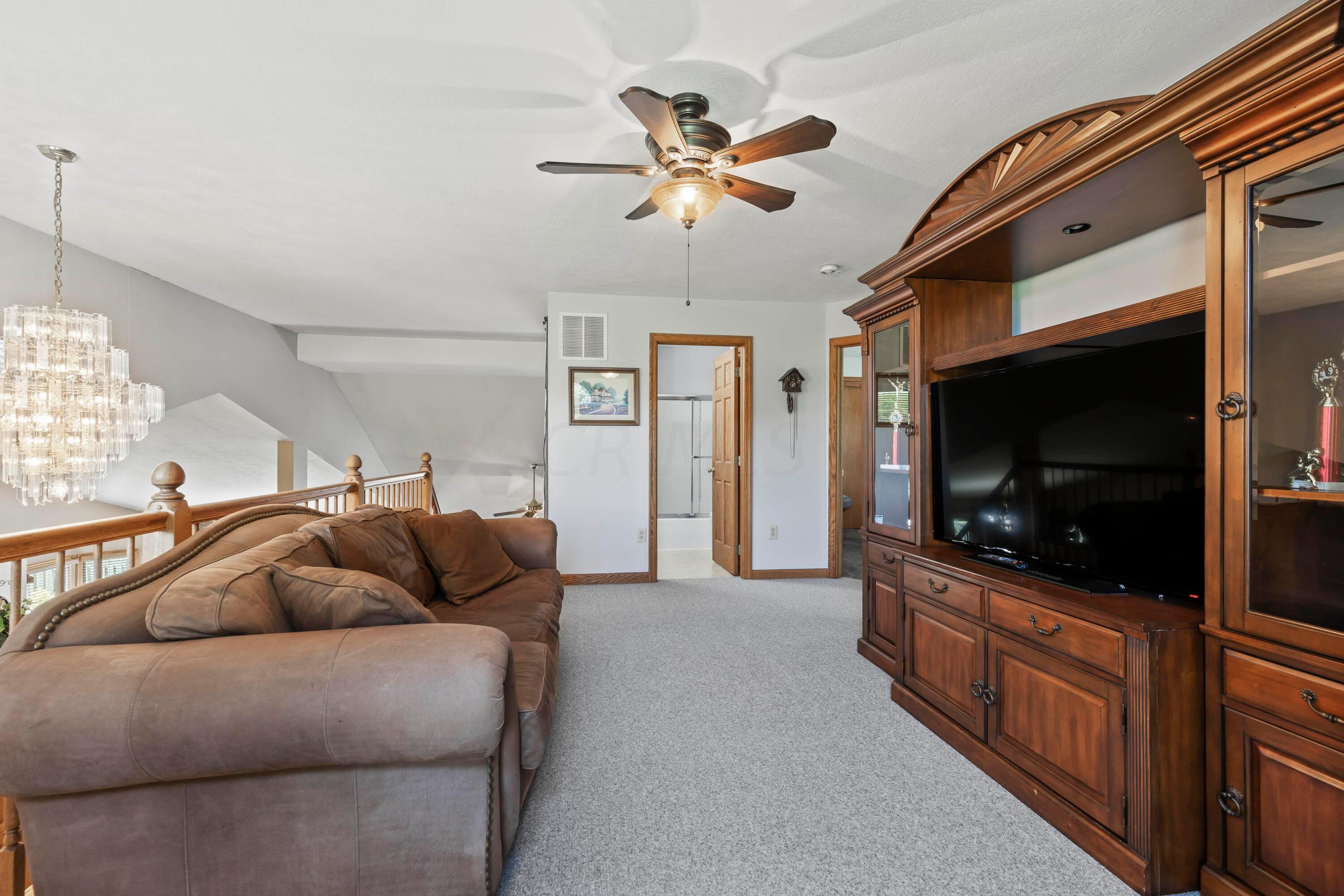 25 Waters Edge Drive