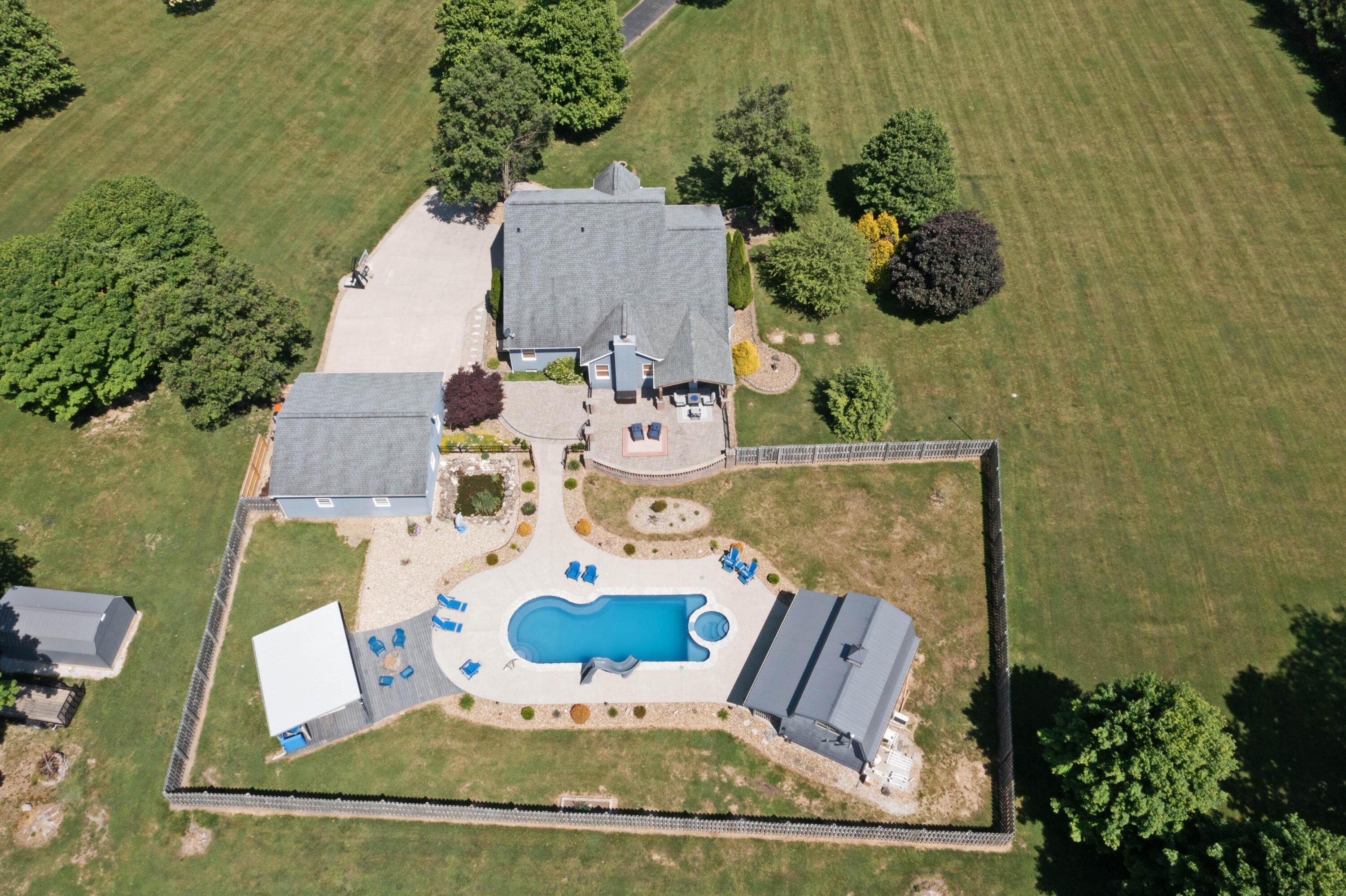 25 Waters Edge Drive