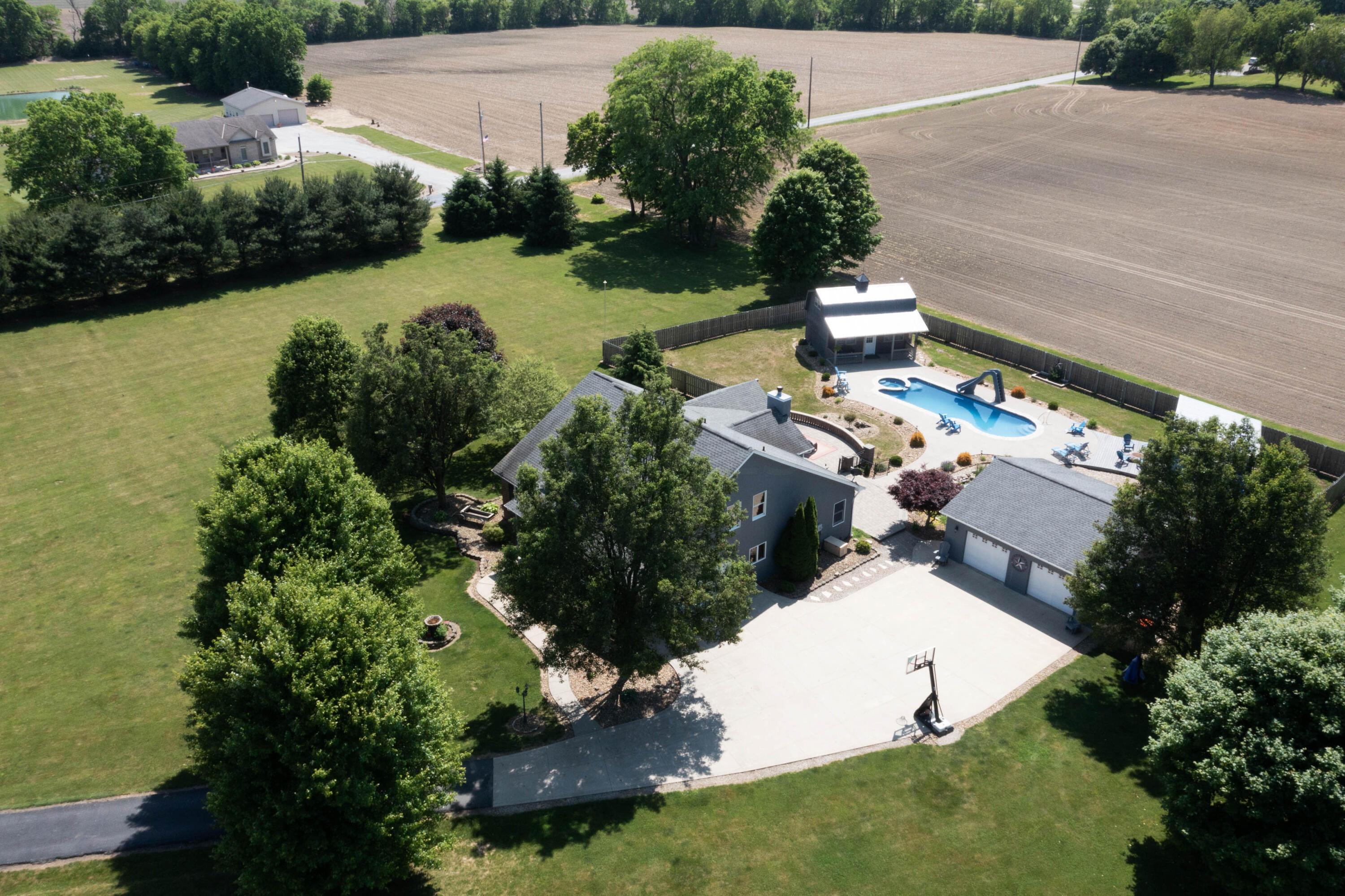 25 Waters Edge Drive