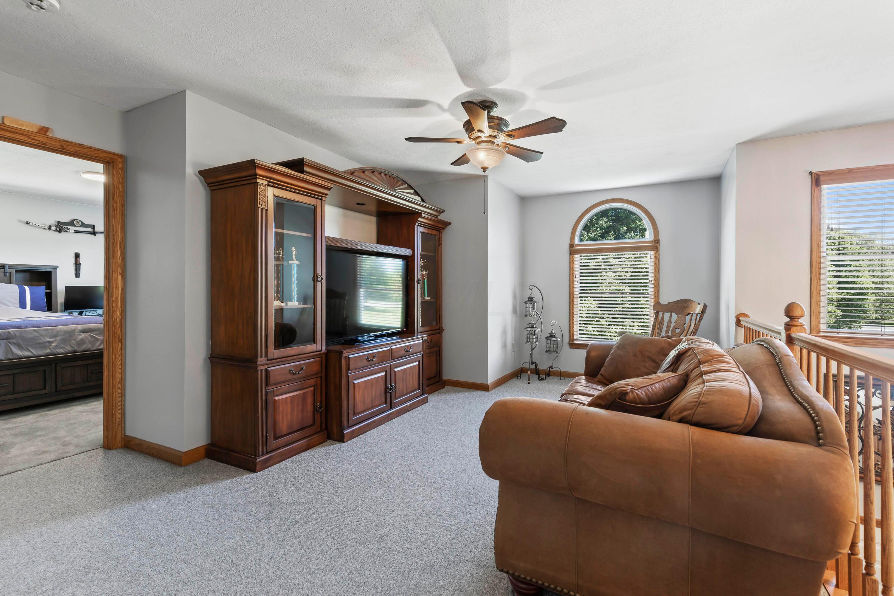 25 Waters Edge Drive