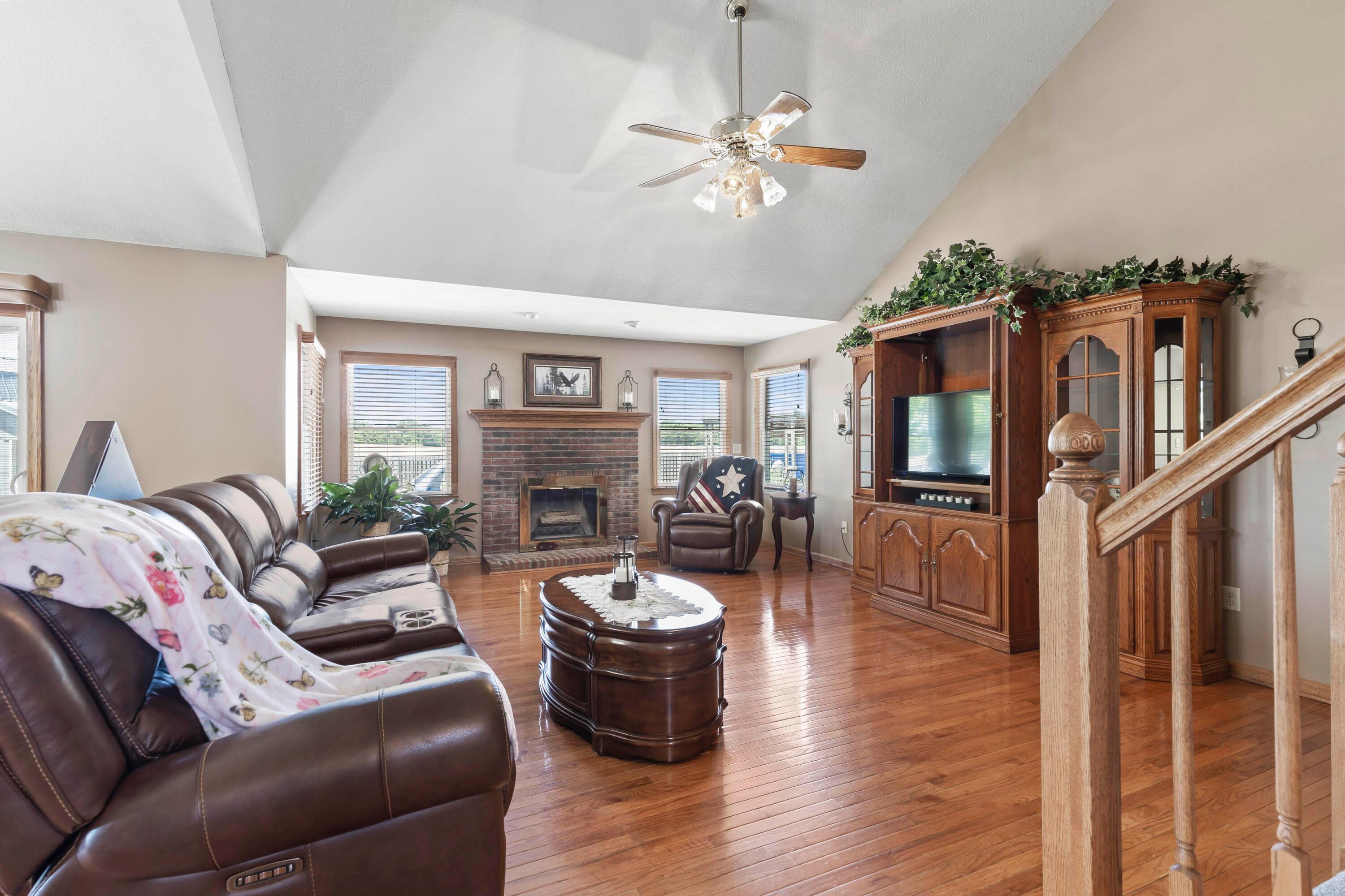 25 Waters Edge Drive