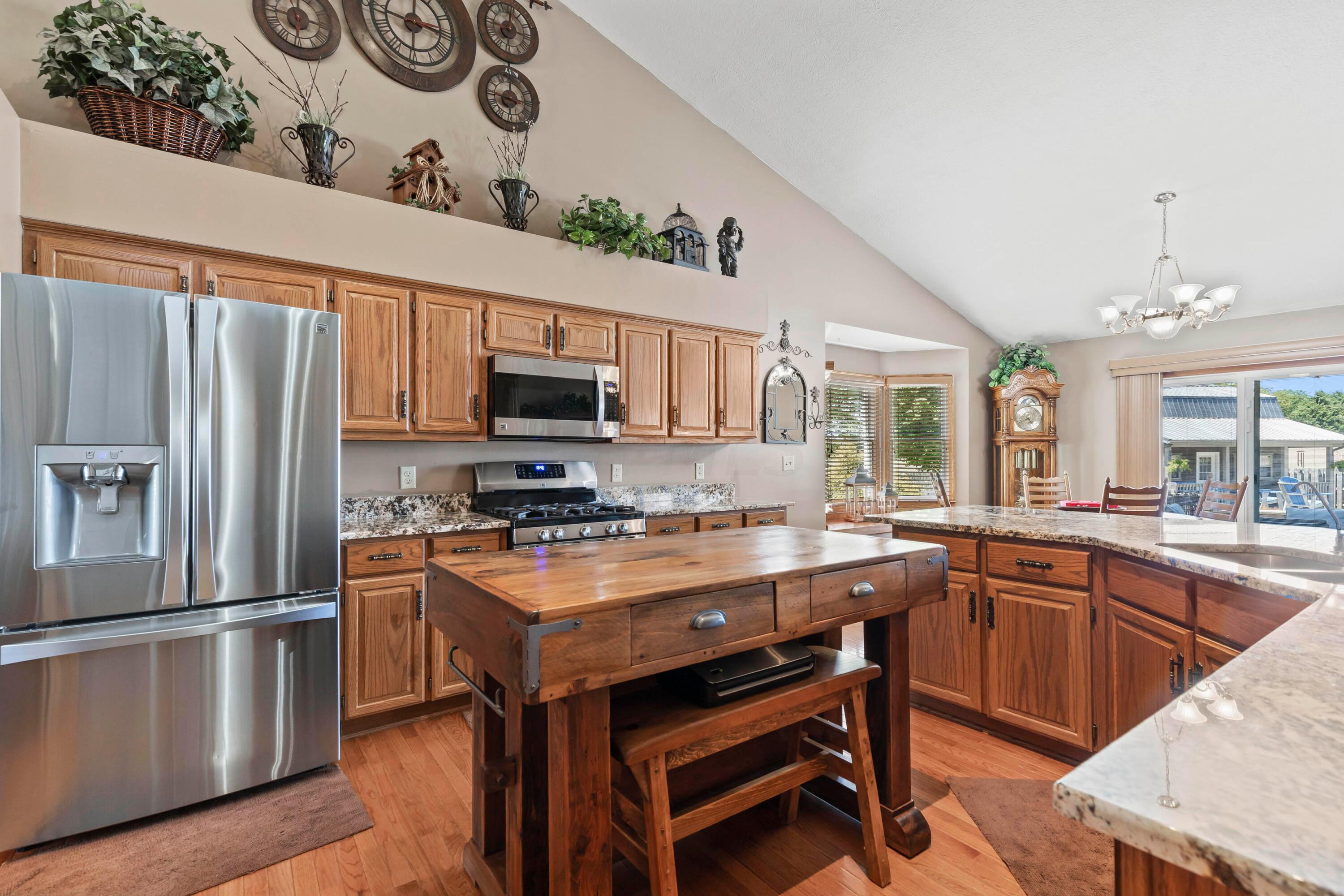 25 Waters Edge Drive