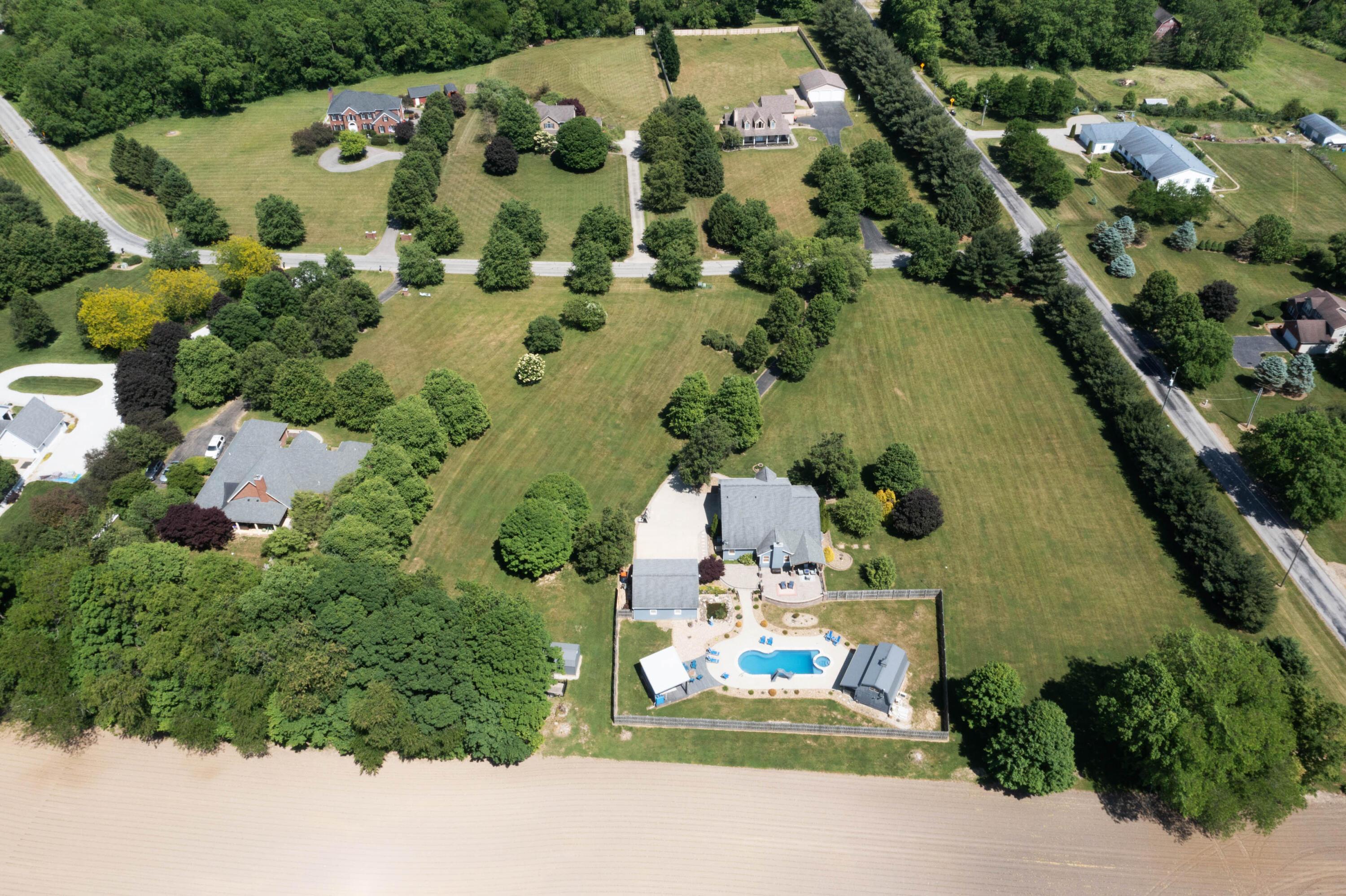 25 Waters Edge Drive