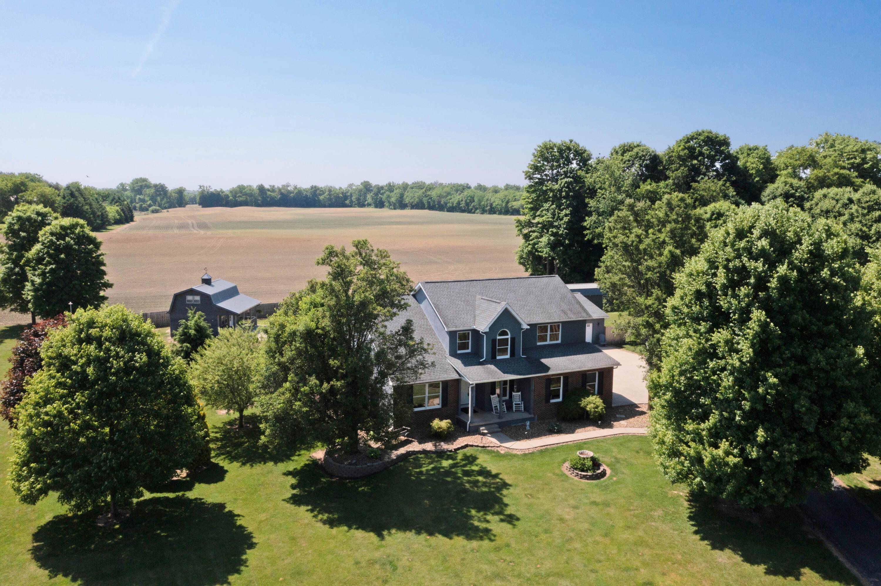 25 Waters Edge Drive