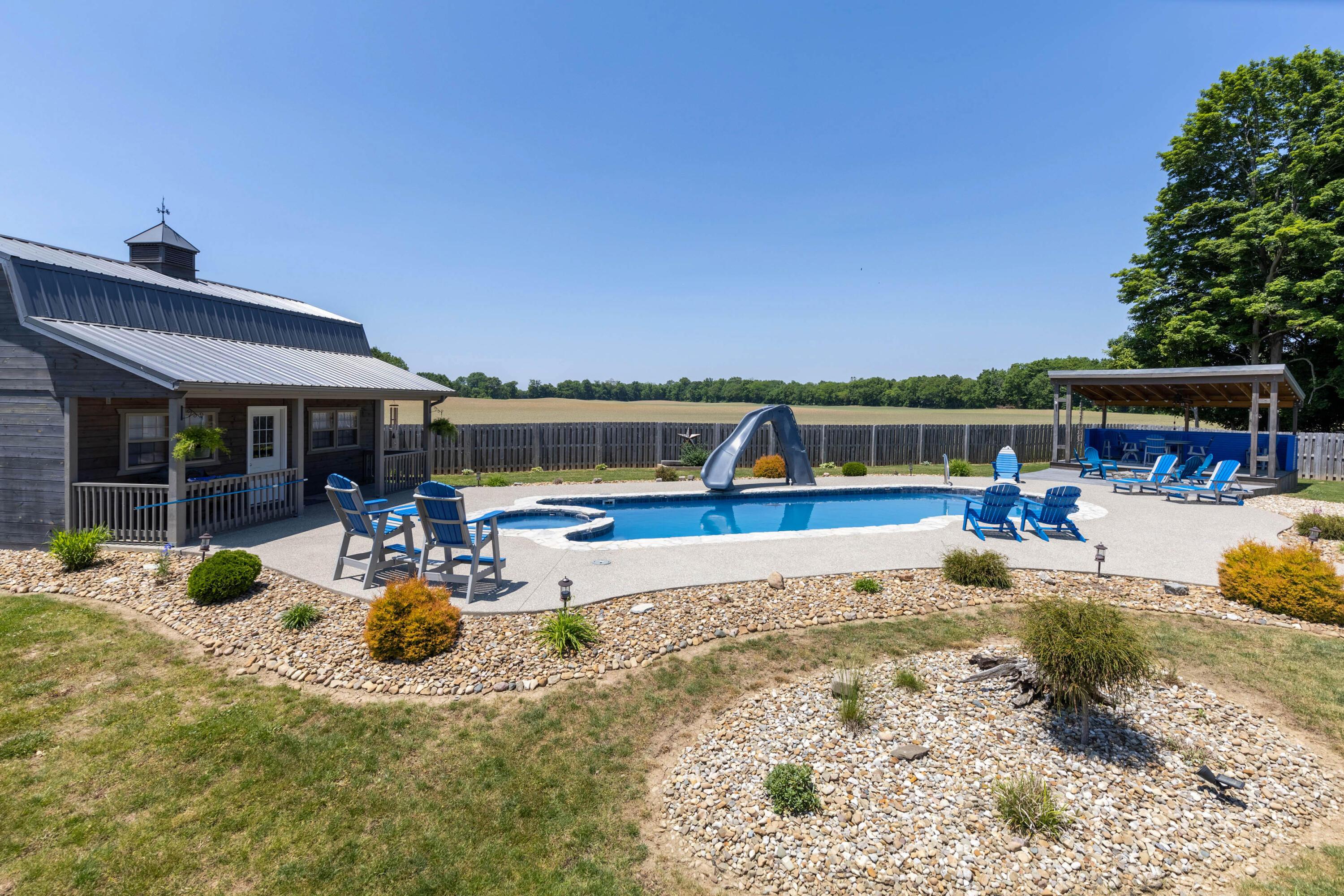 25 Waters Edge Drive