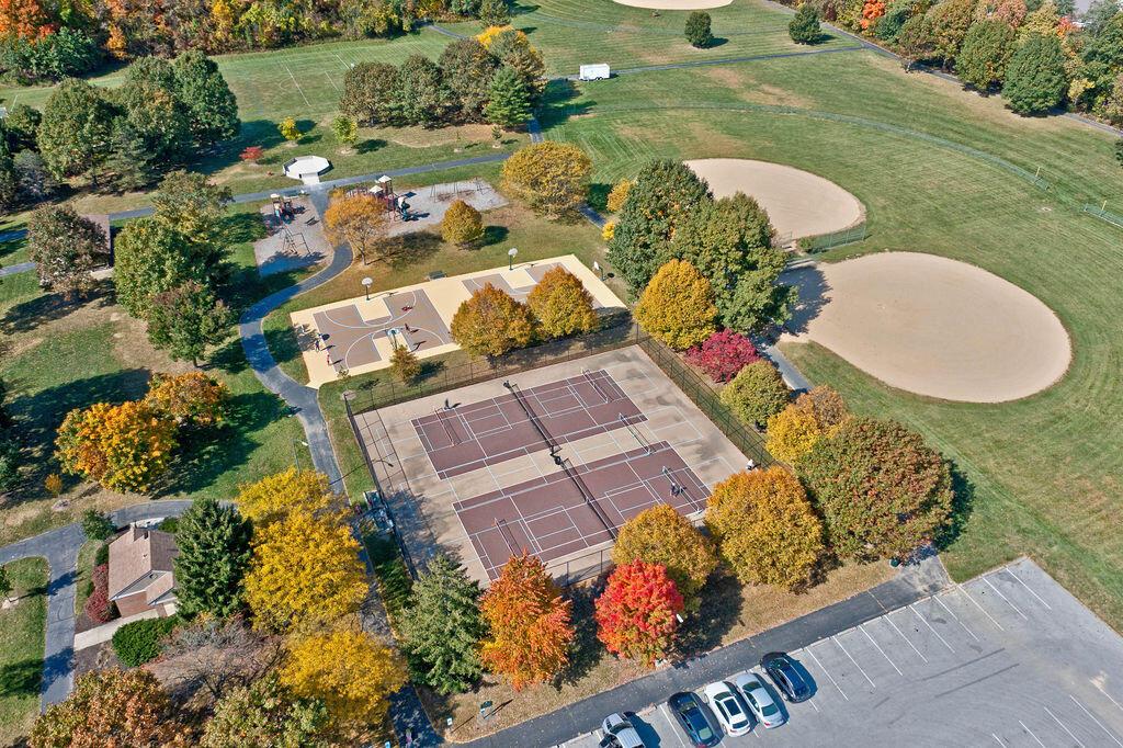 85 Spring Hollow Lane