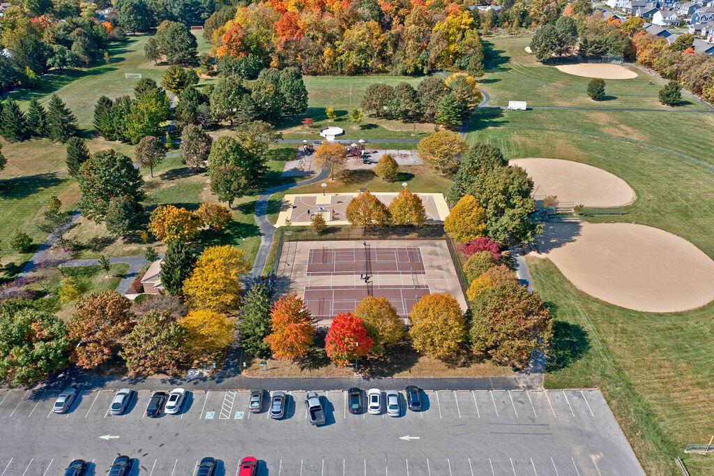 85 Spring Hollow Lane