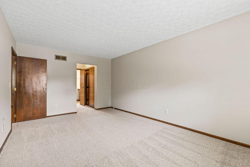 85 Spring Hollow Lane