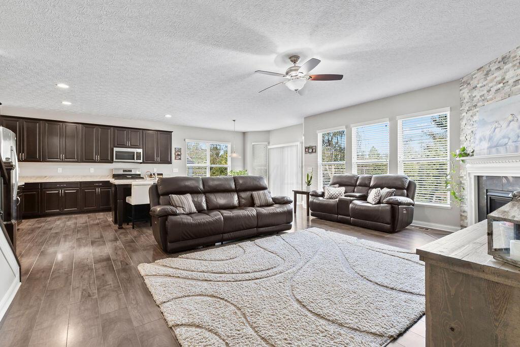 4468 Shady Blossom Lane