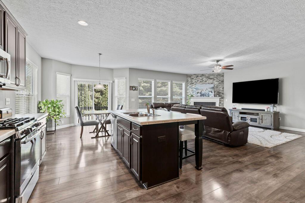 4468 Shady Blossom Lane