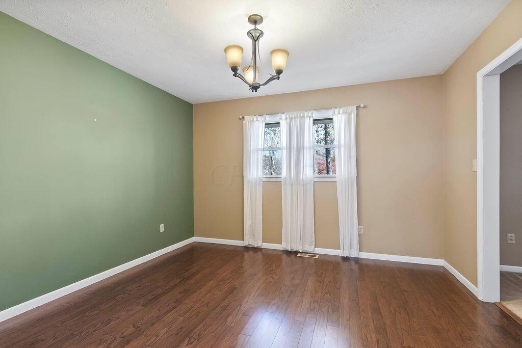 865 S Hempstead Road