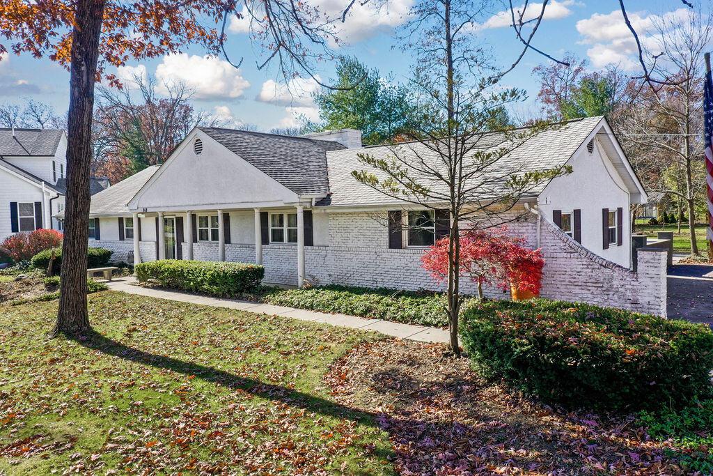 865 S Hempstead Road