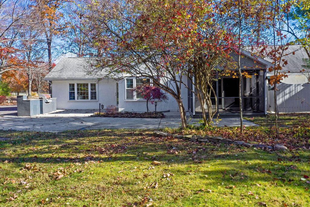 865 S Hempstead Road