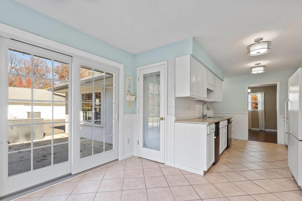 865 S Hempstead Road