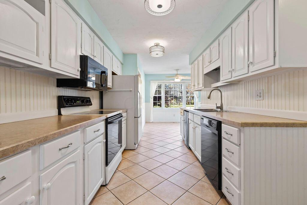 865 S Hempstead Road