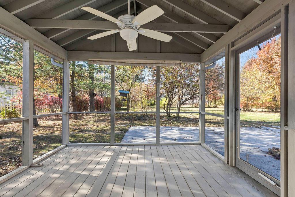 865 S Hempstead Road