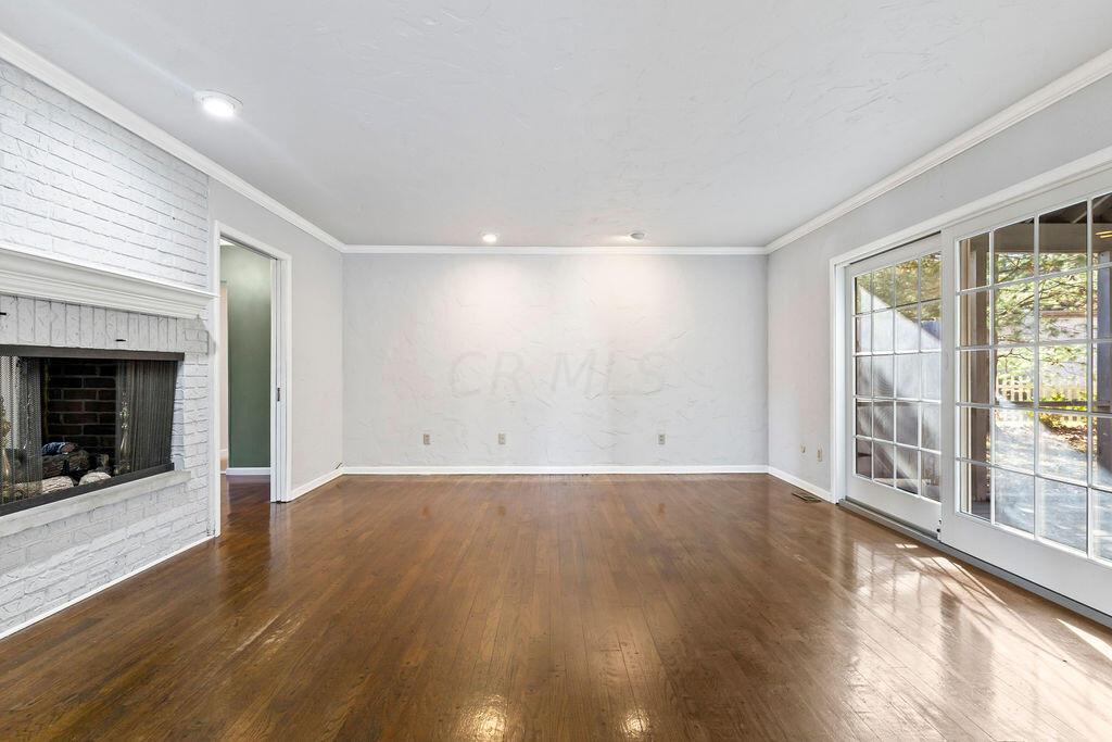 865 S Hempstead Road