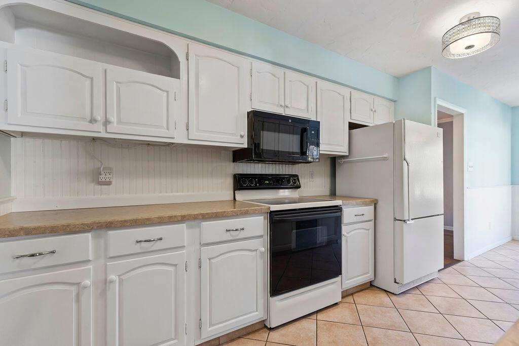 865 S Hempstead Road