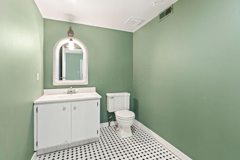 865 S Hempstead Road