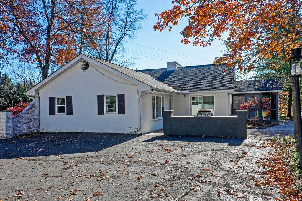 865 S Hempstead Road