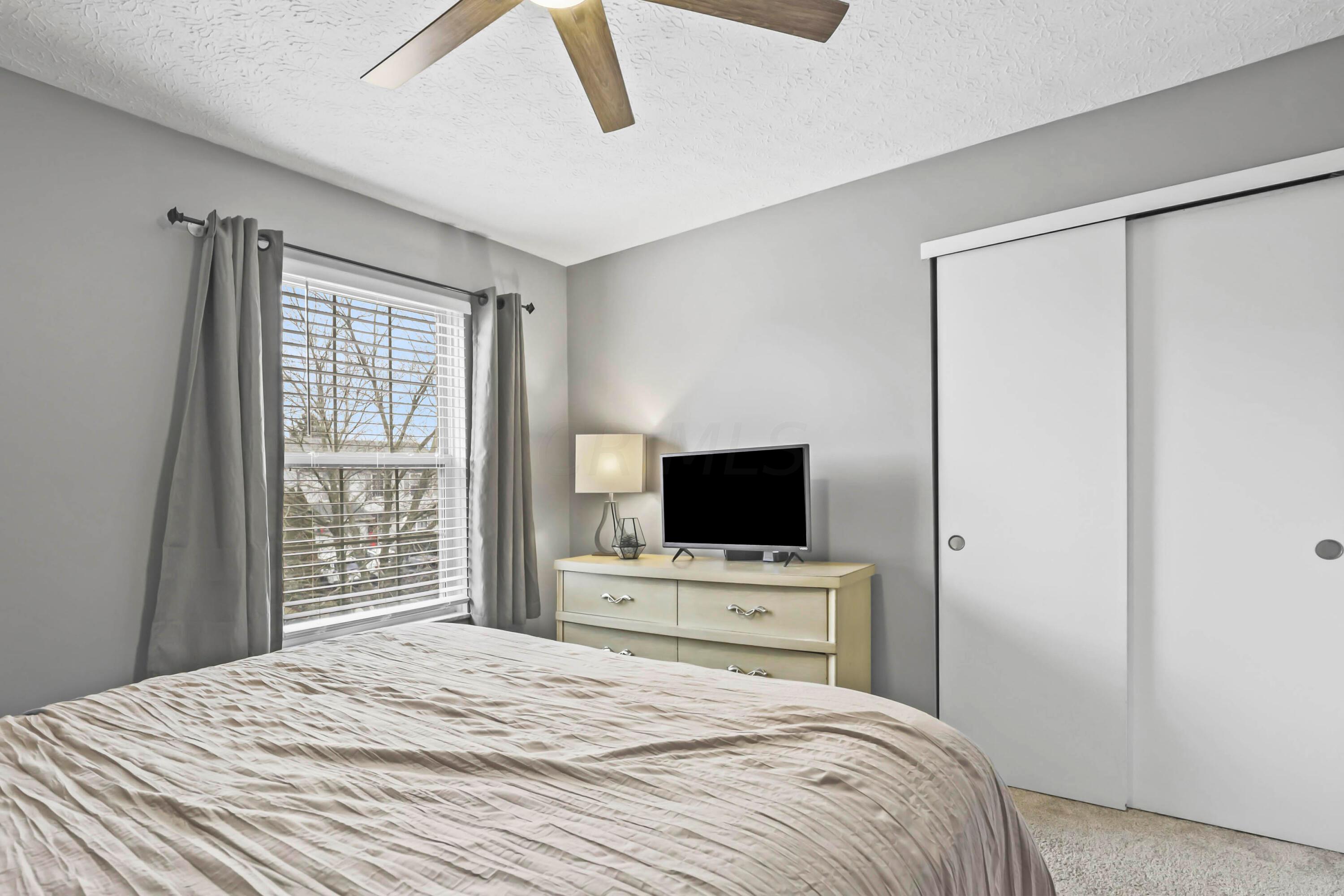 6785 Riverside Glen Court