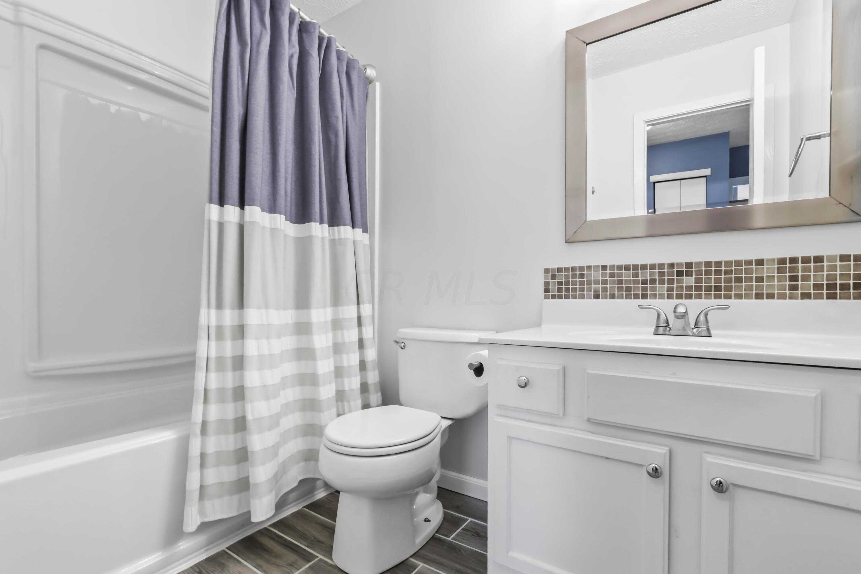 6785 Riverside Glen Court