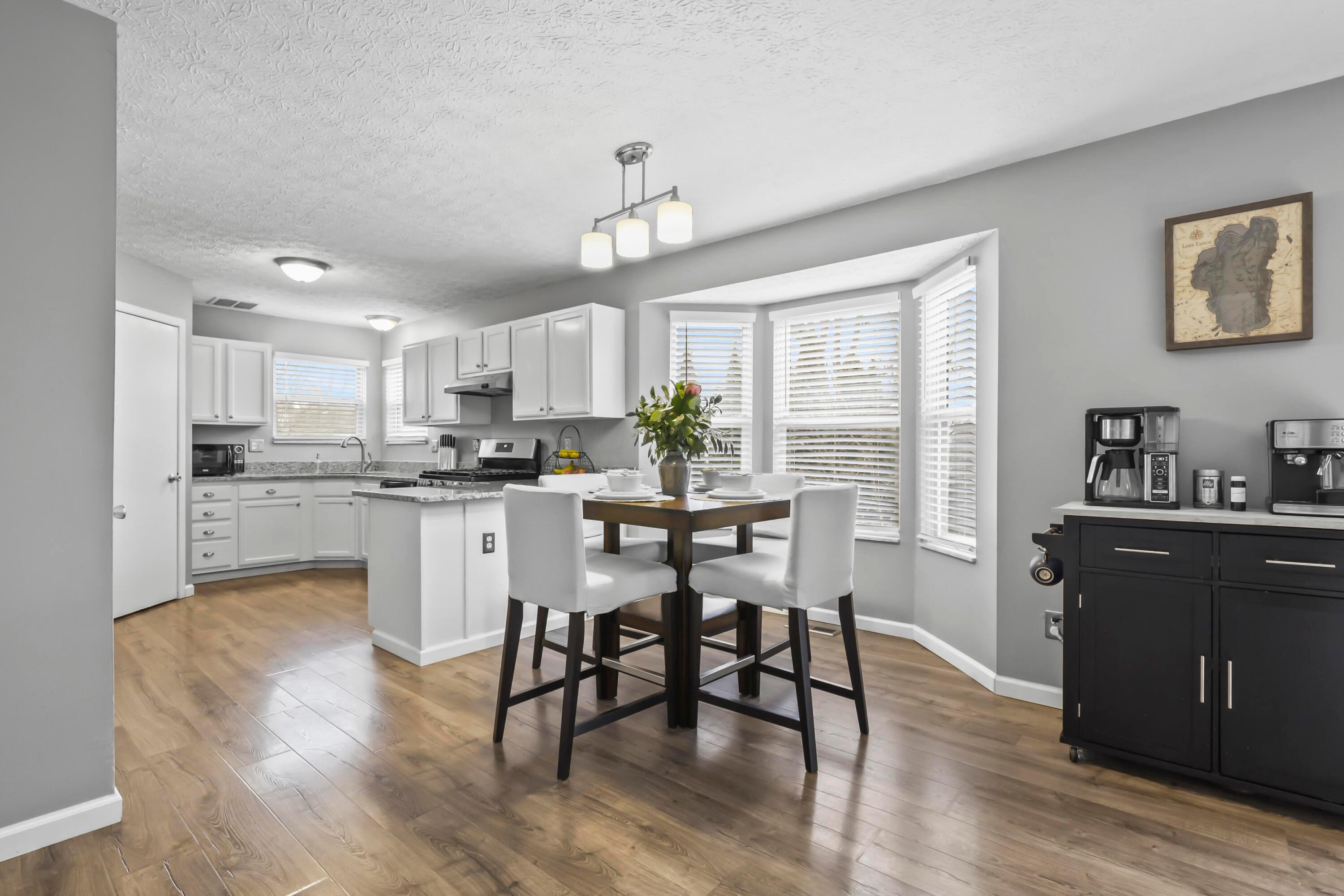 6785 Riverside Glen Court