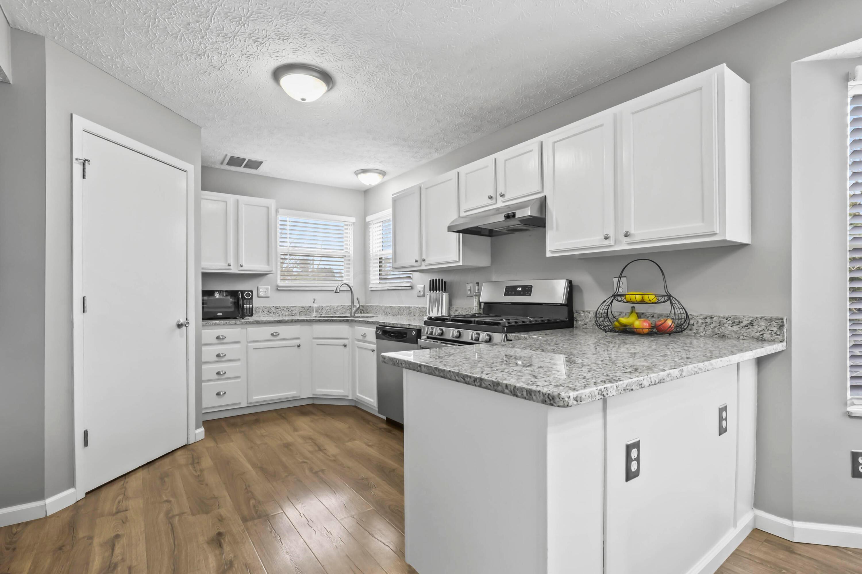 6785 Riverside Glen Court