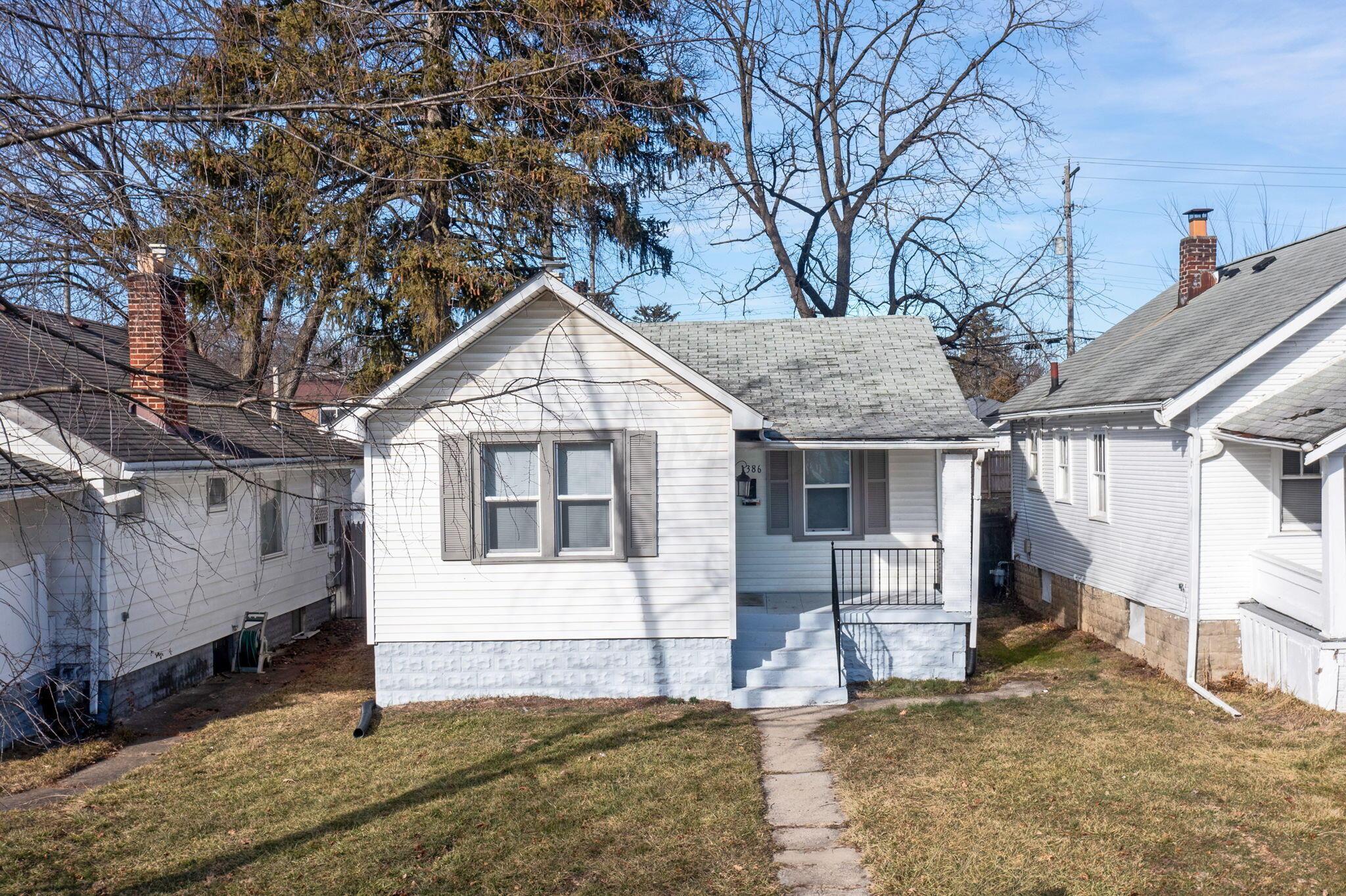 1386 Manchester Avenue