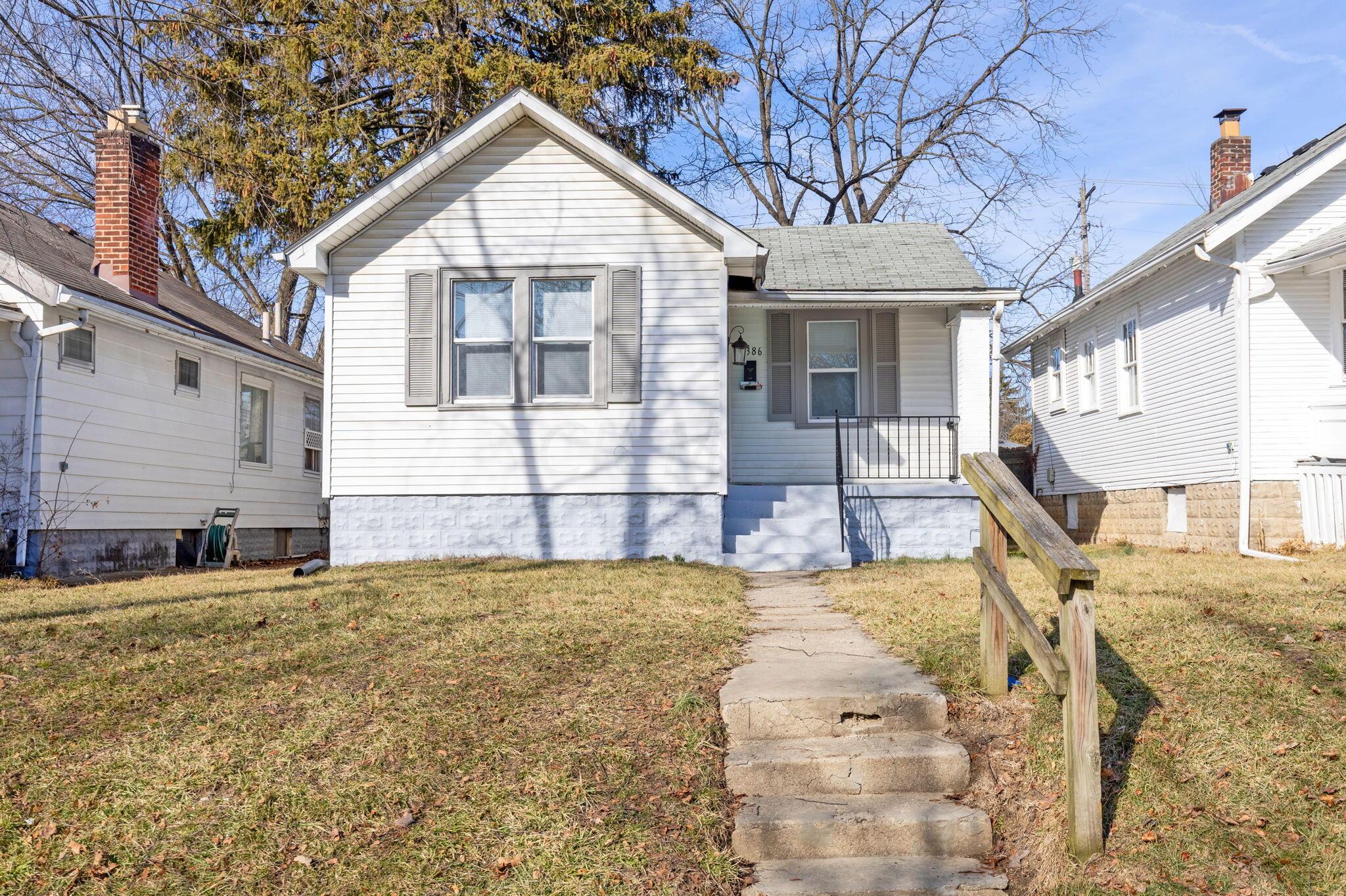 1386 Manchester Avenue