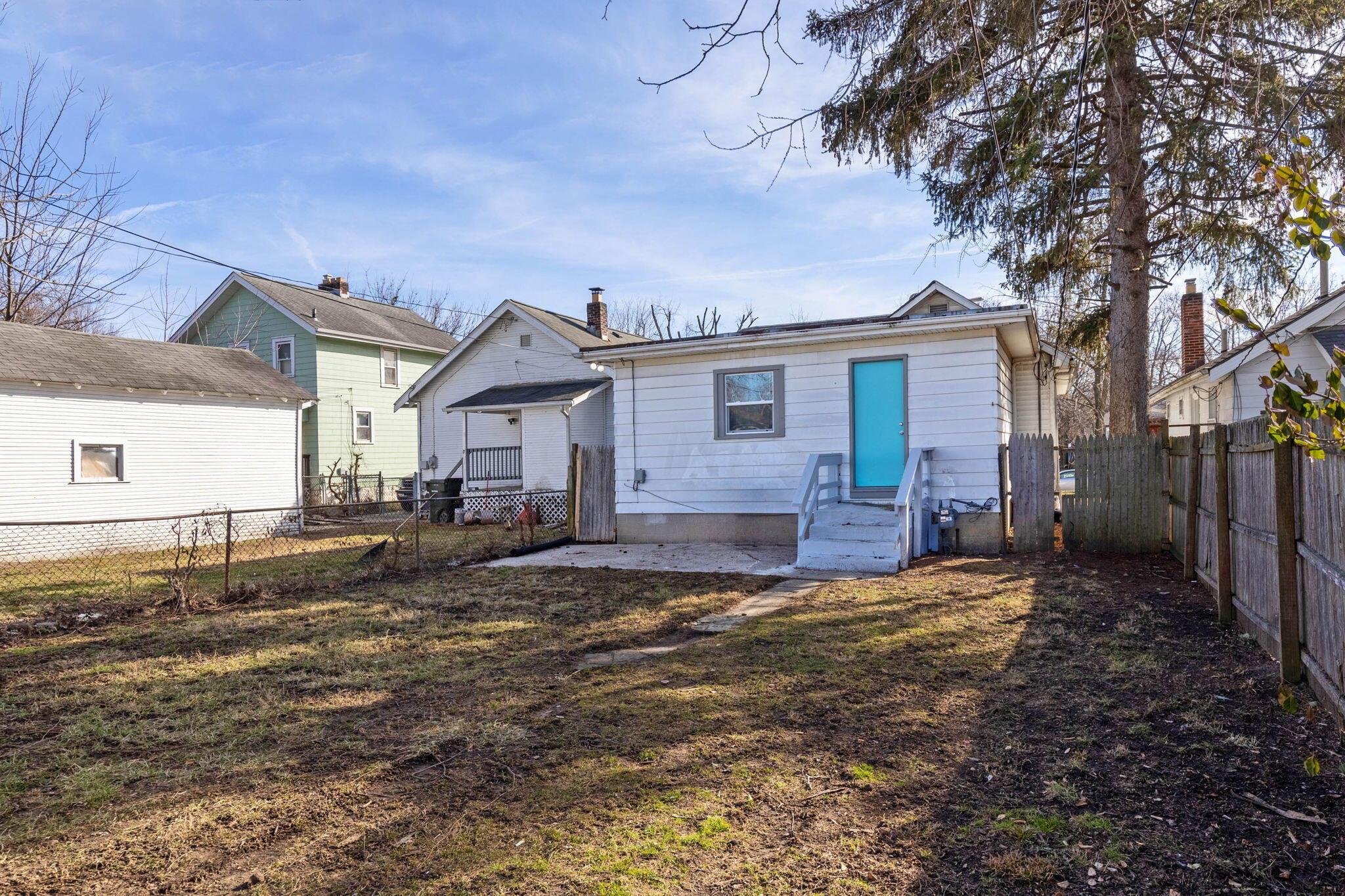 1386 Manchester Avenue