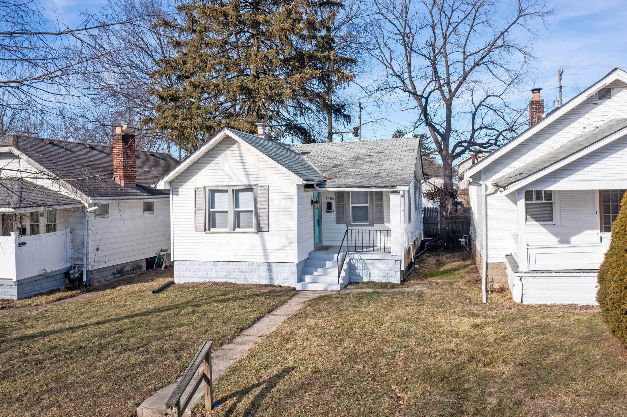 1386 Manchester Avenue