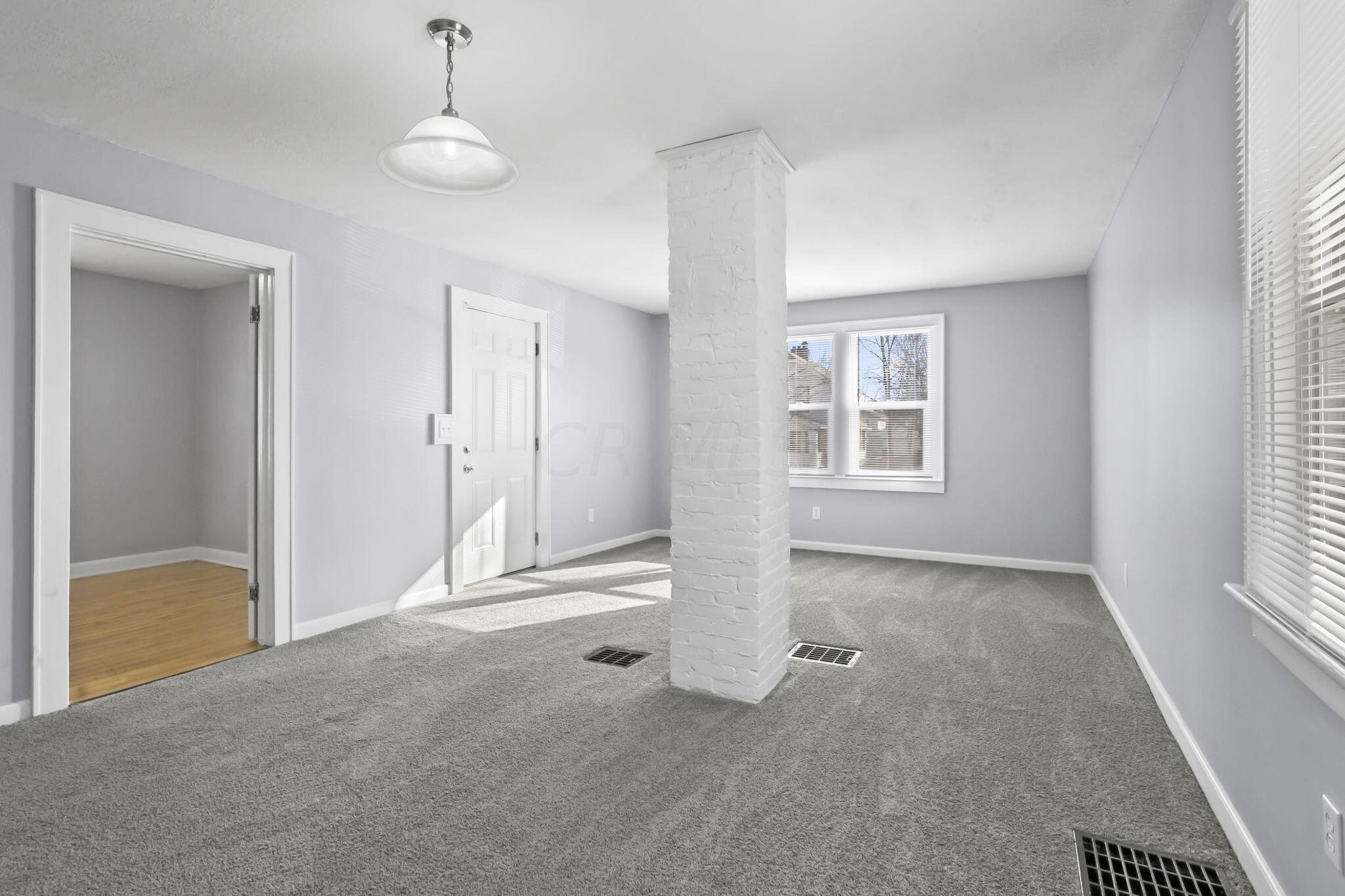 1386 Manchester Avenue