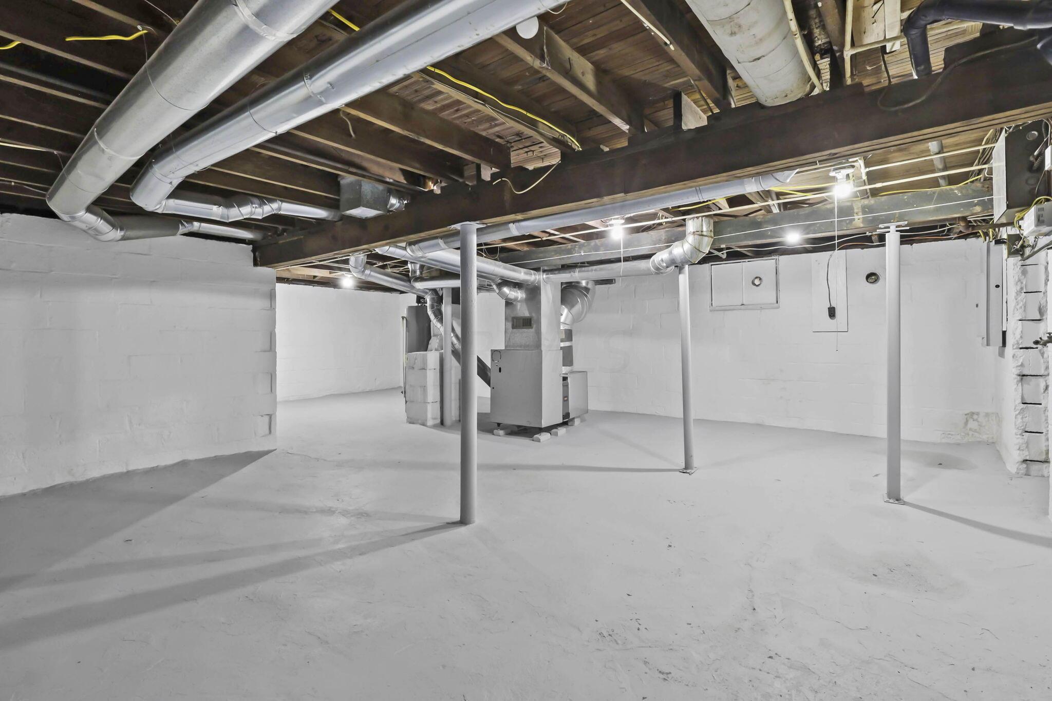 1386 Manchester Avenue