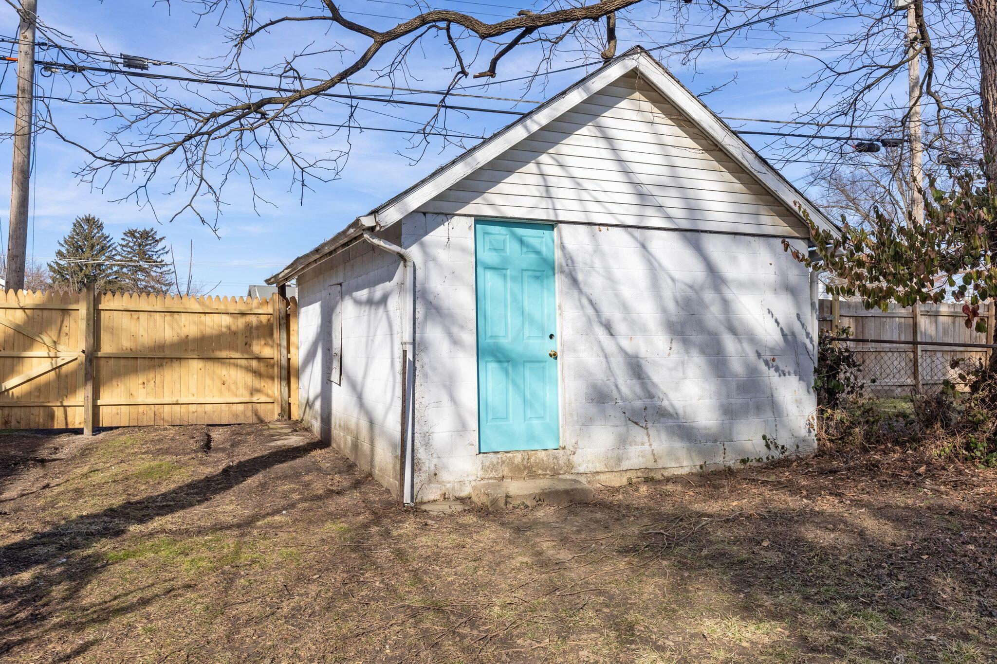 1386 Manchester Avenue